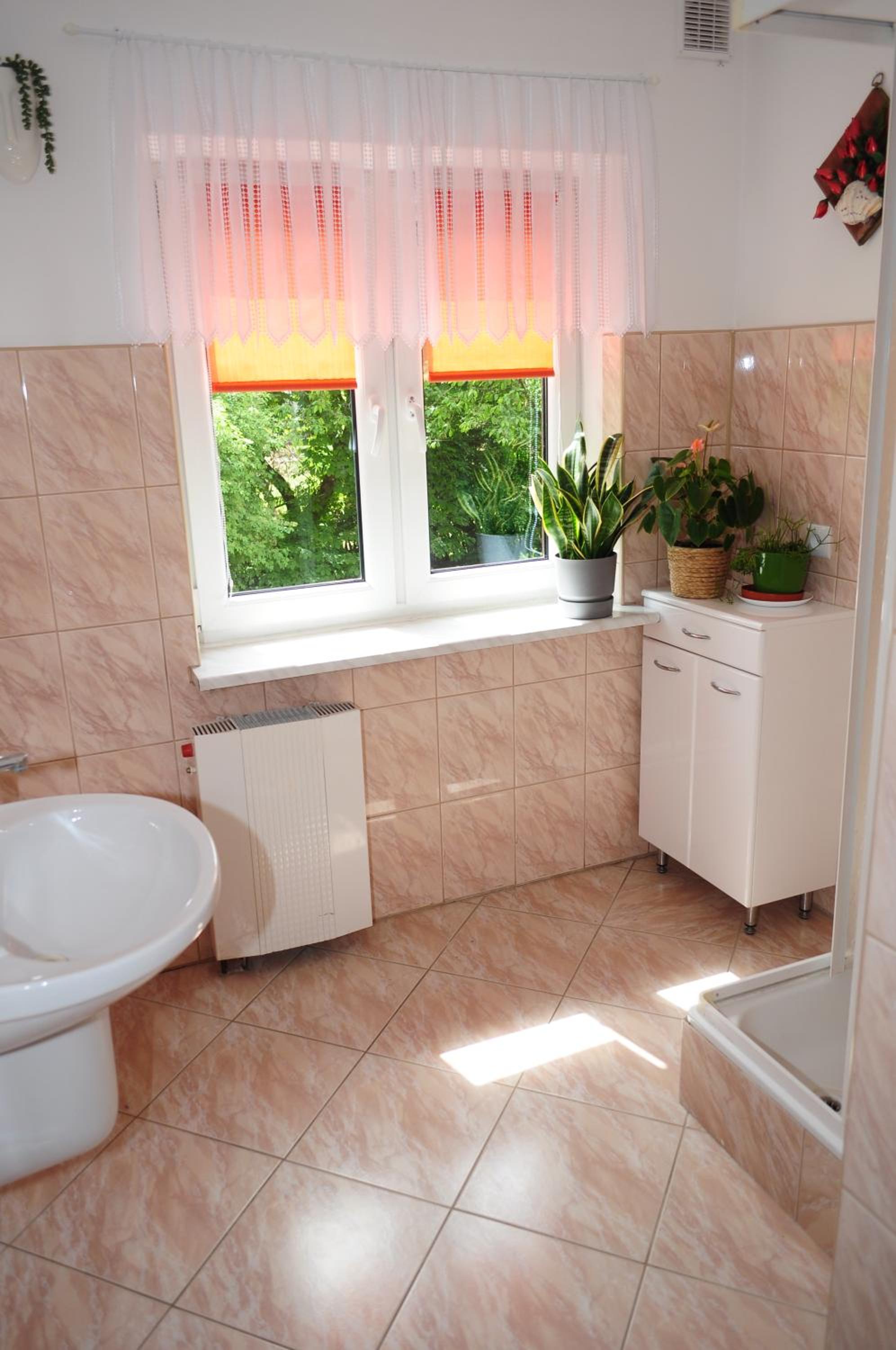 Quadruple Room with Private External Bathroom - Photo 3