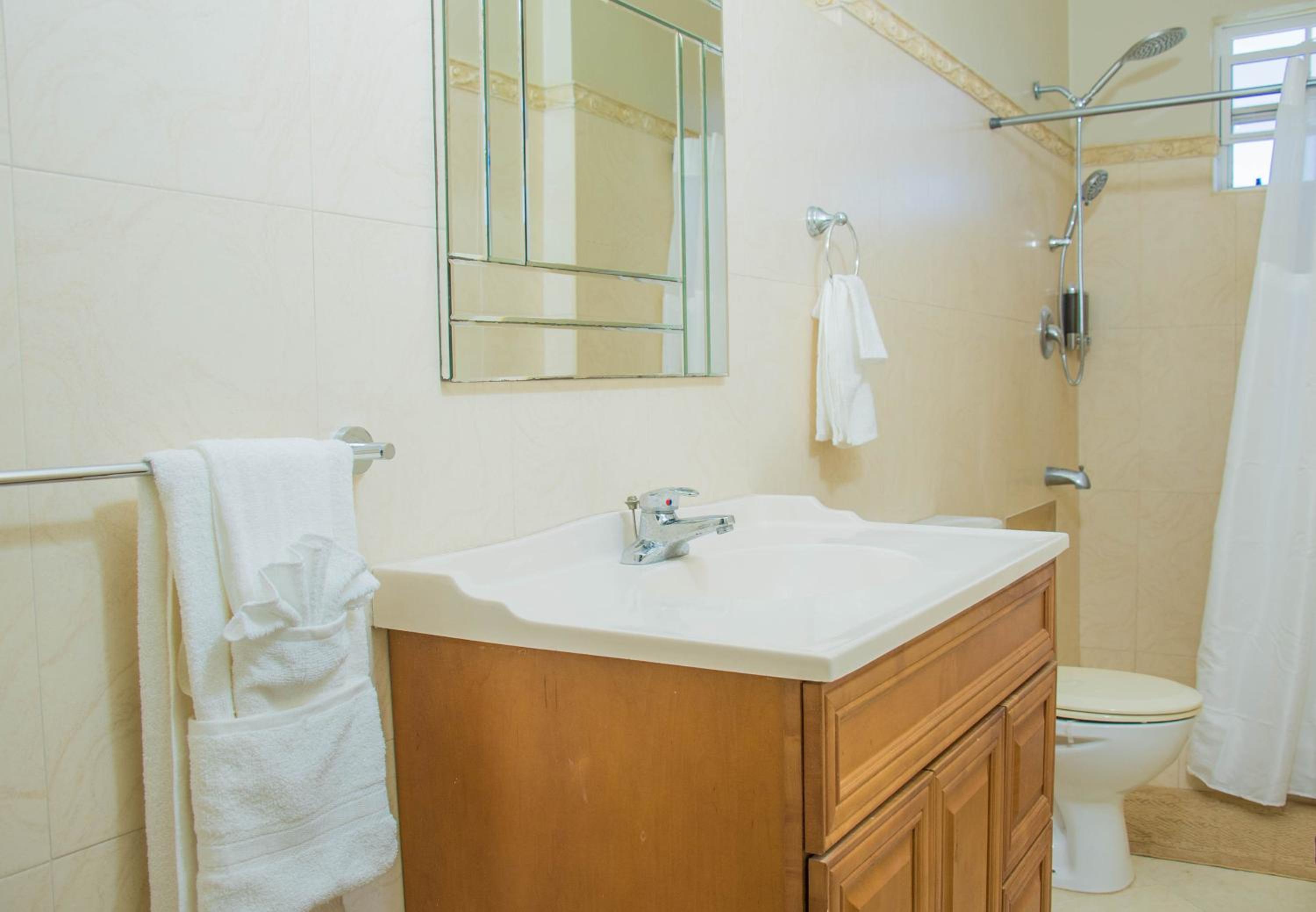 Single Room with Shared Bathroom photo 2