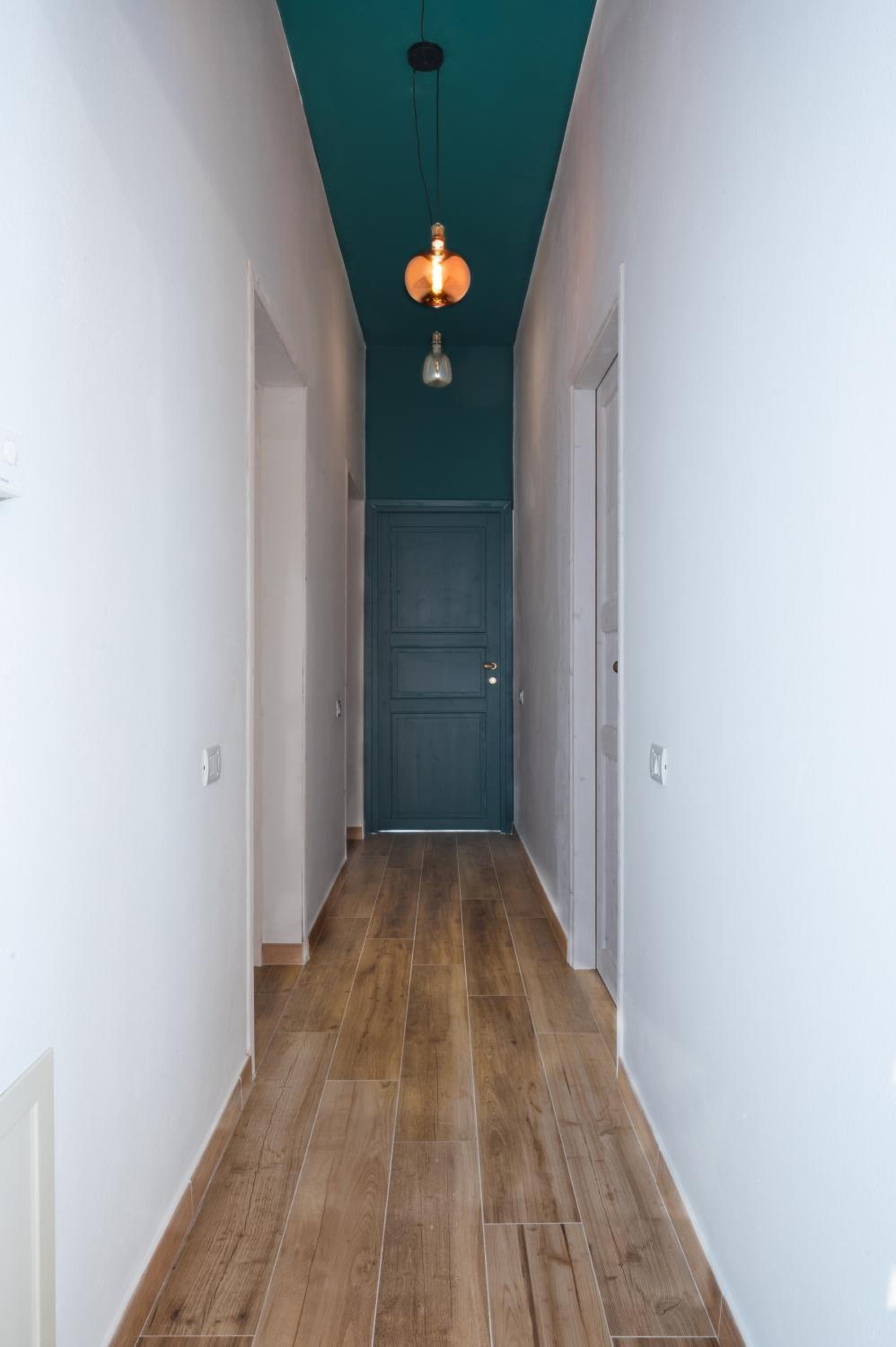 Three-Bedroom Deluxe Apartment