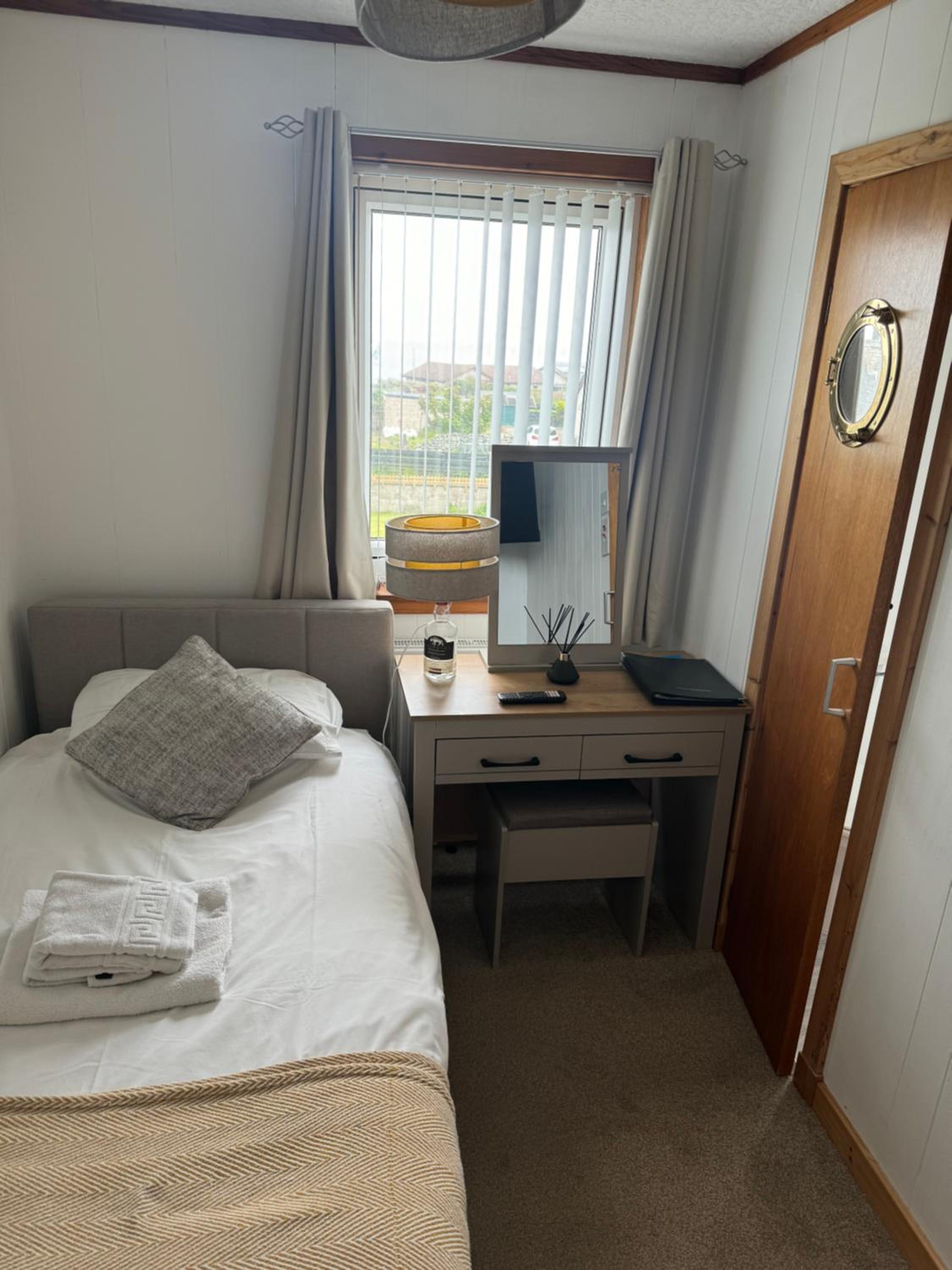 Small Single Room photo 1