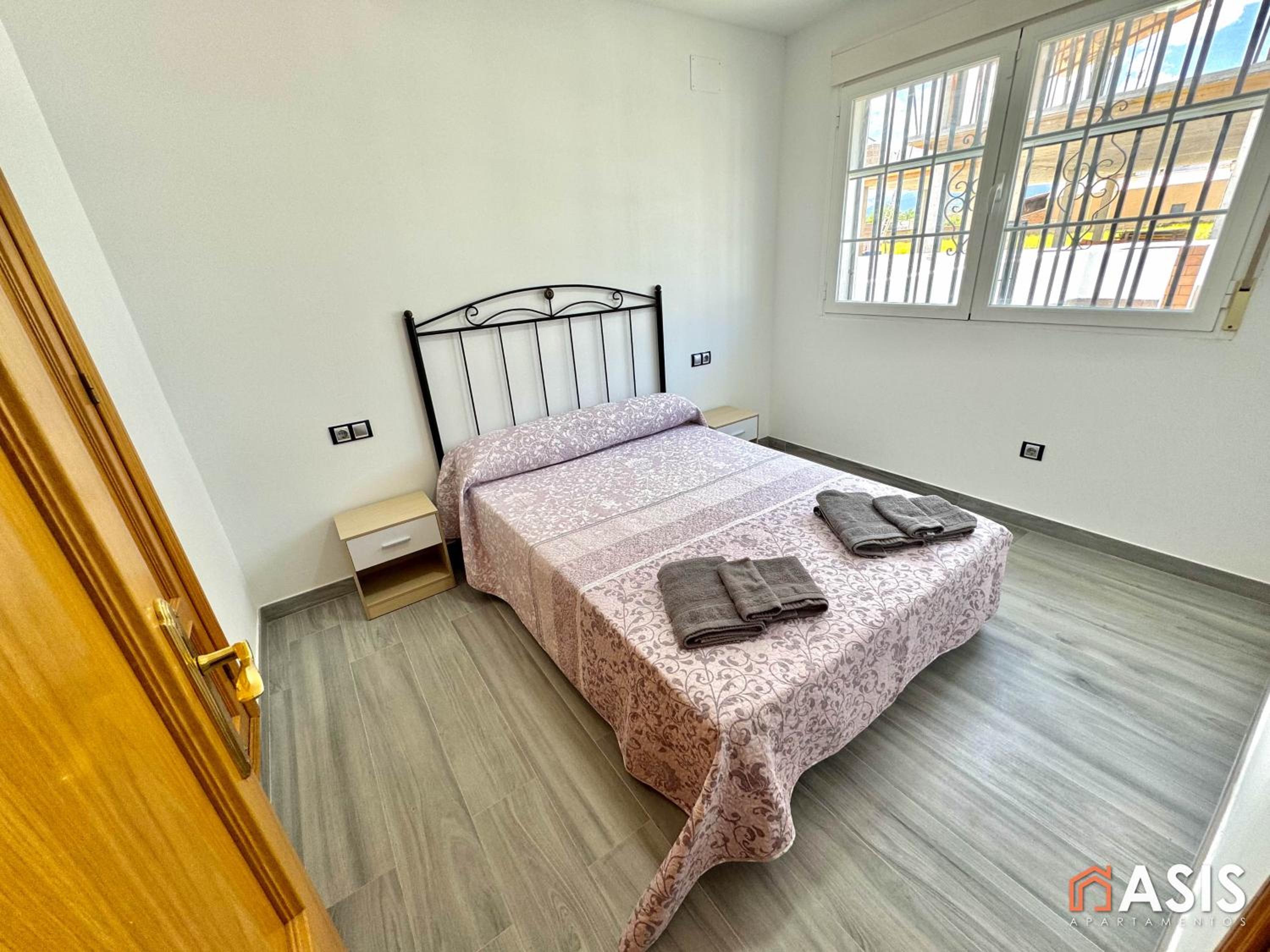 Three-Bedroom House photo 2
