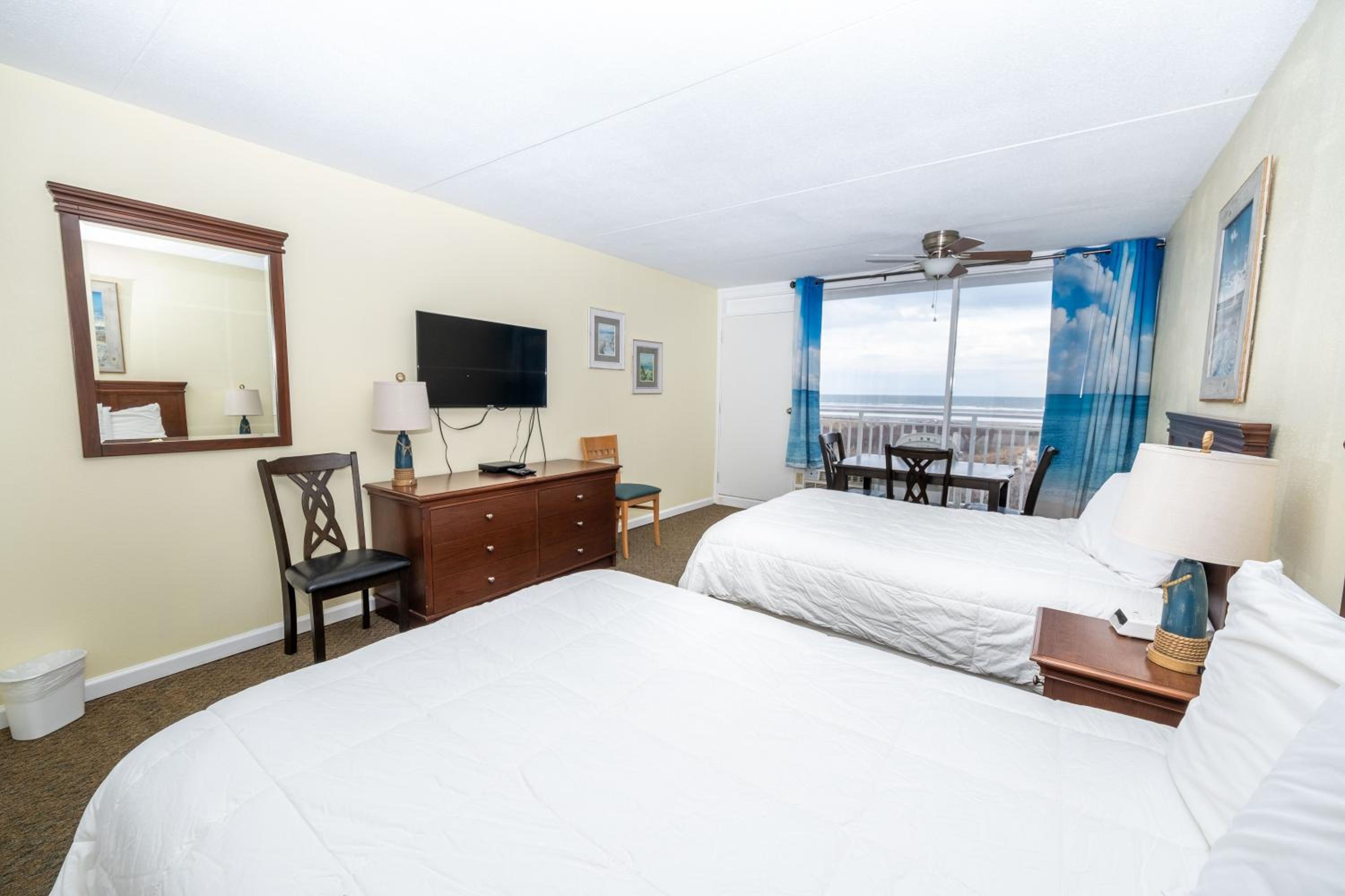 Direct Oceanfront One Room Efficiency - 2 Beds with Private Balcony