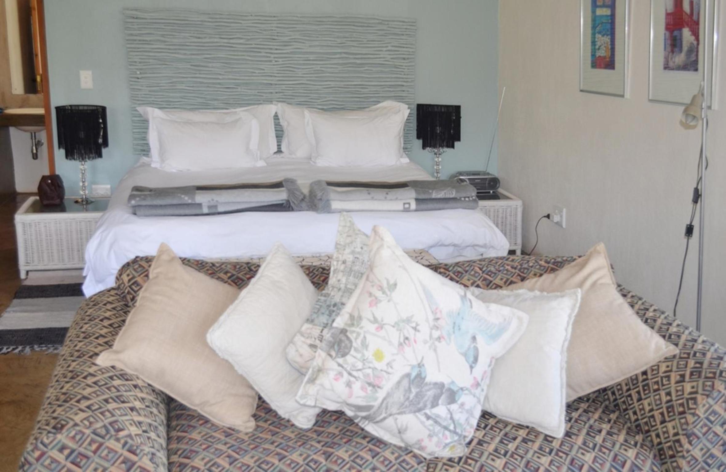 Deluxe King or Twin Suite - 2 - Photo 5