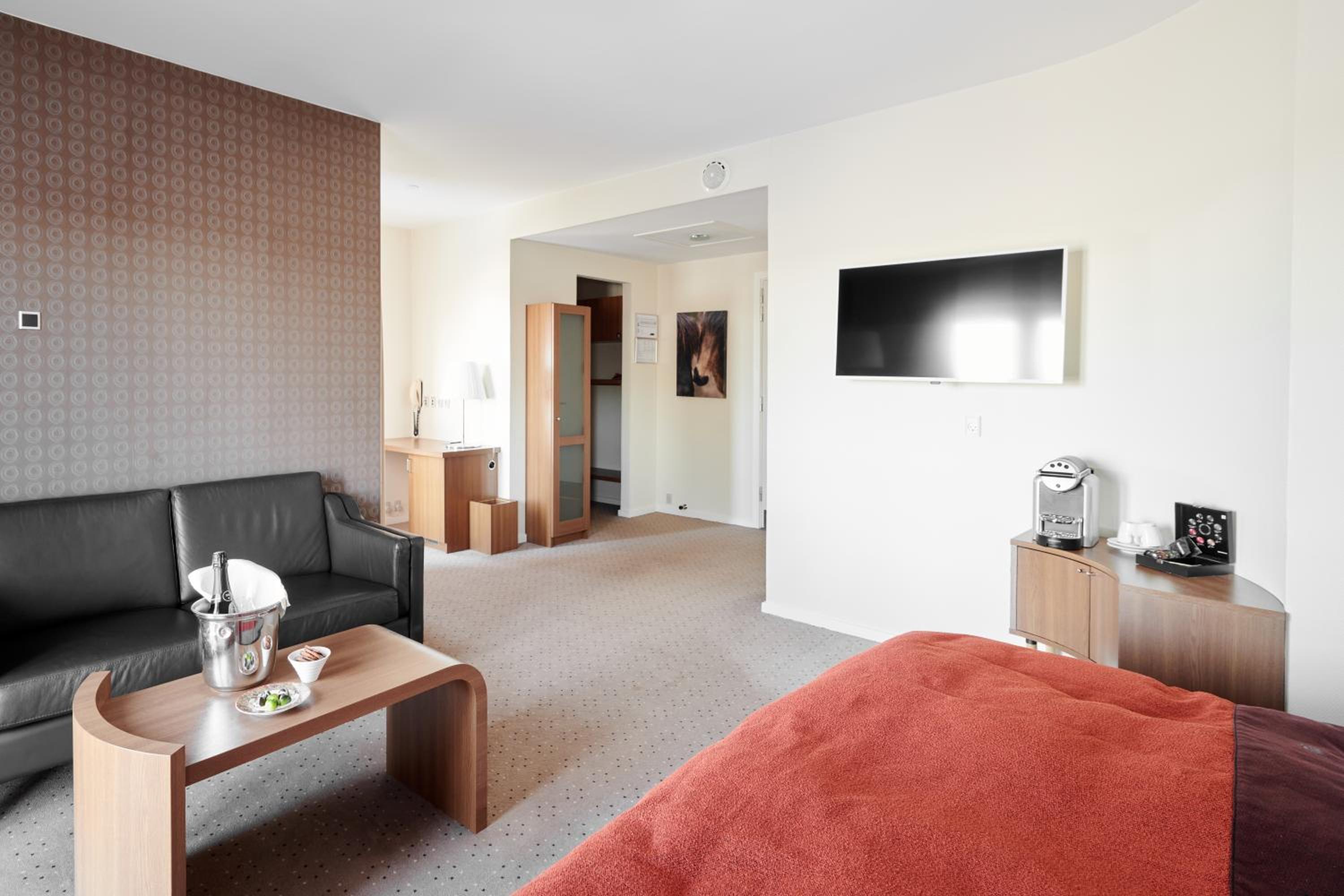 Junior Suite - Photo 8