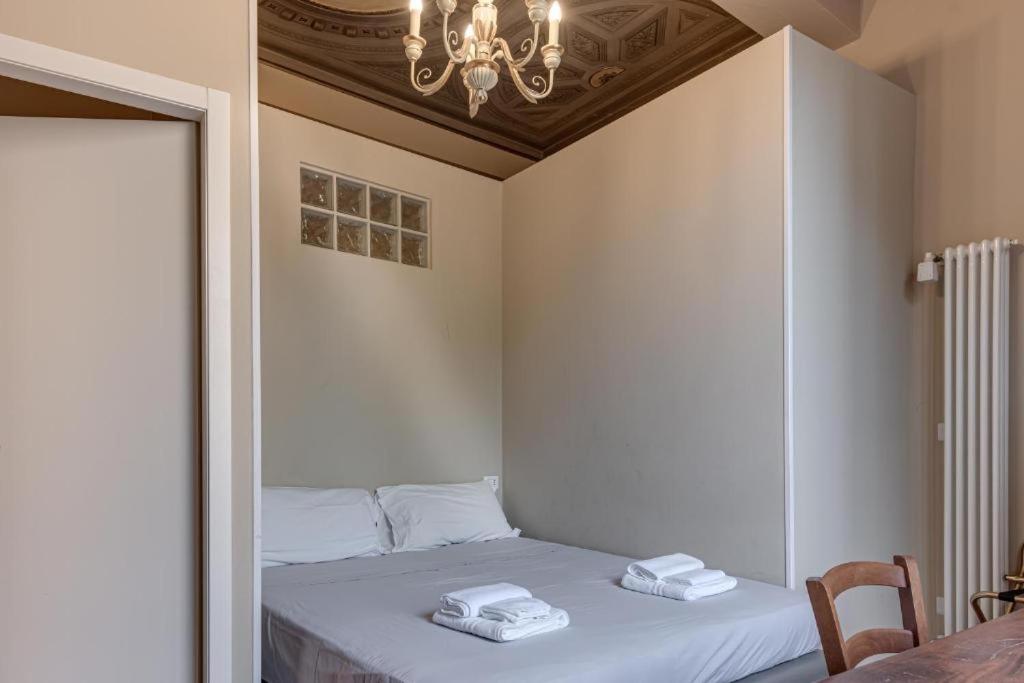 King Room With Balcony