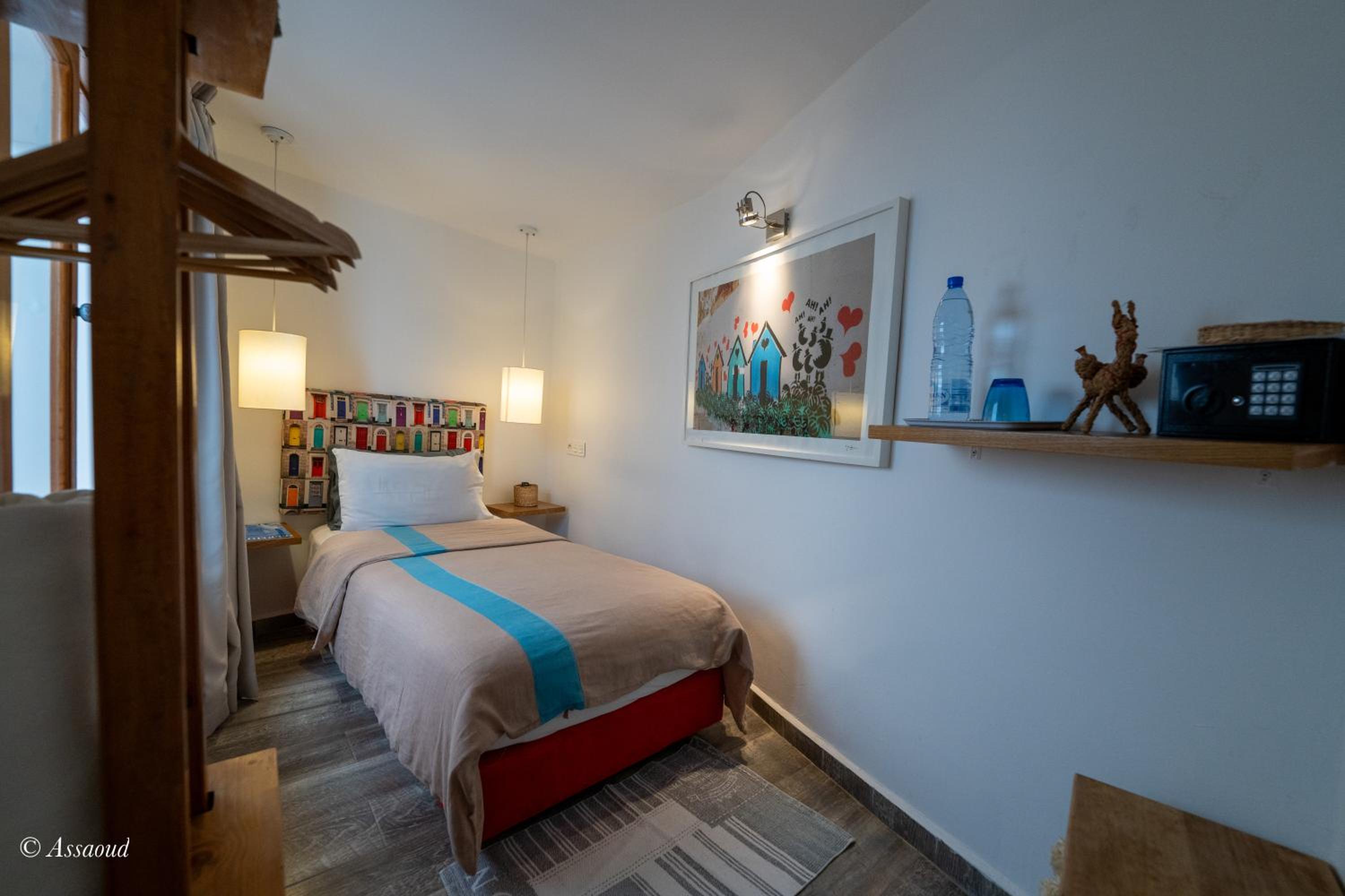 Small Single Room photo 1
