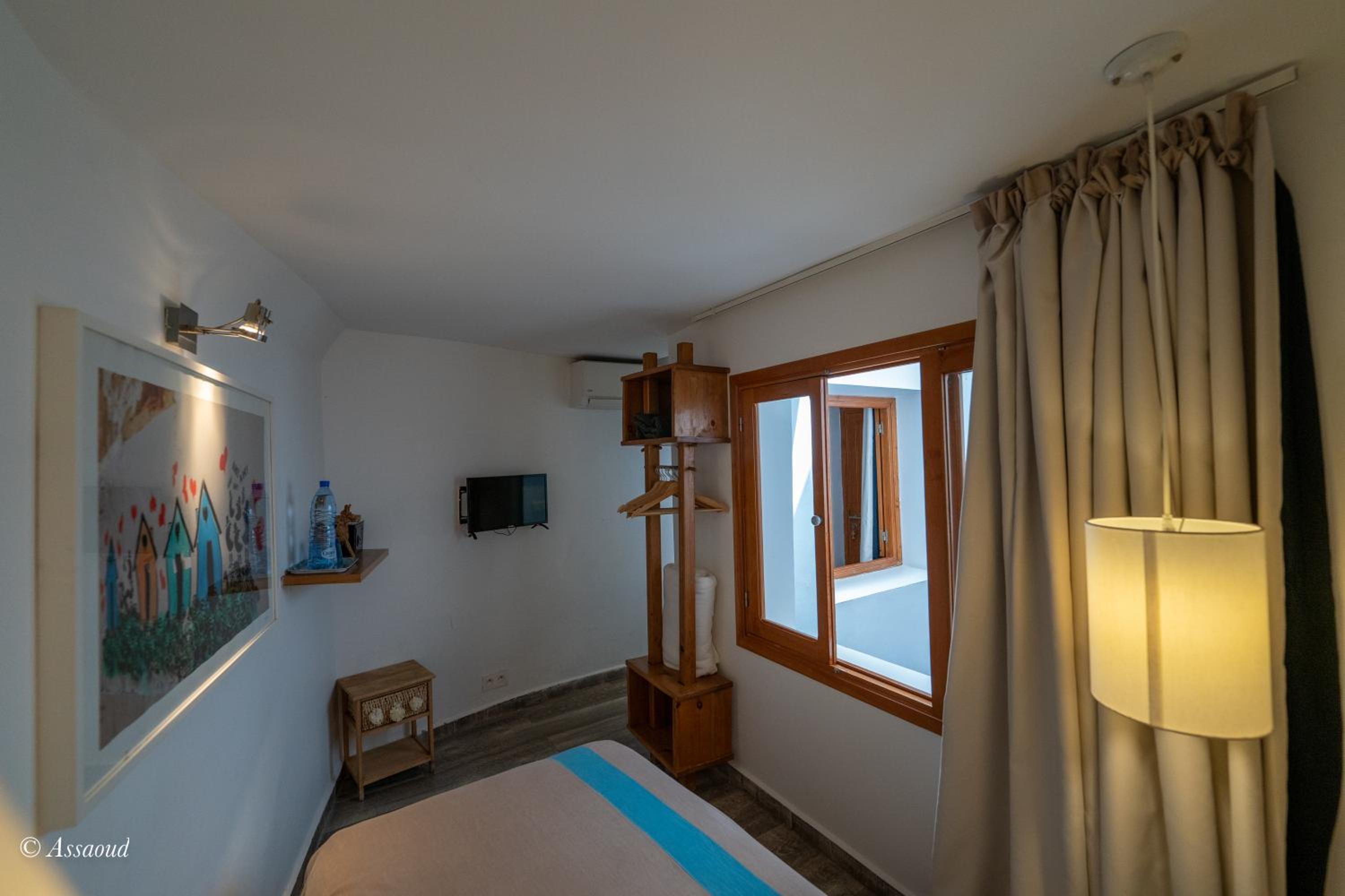 Small Single Room photo 3