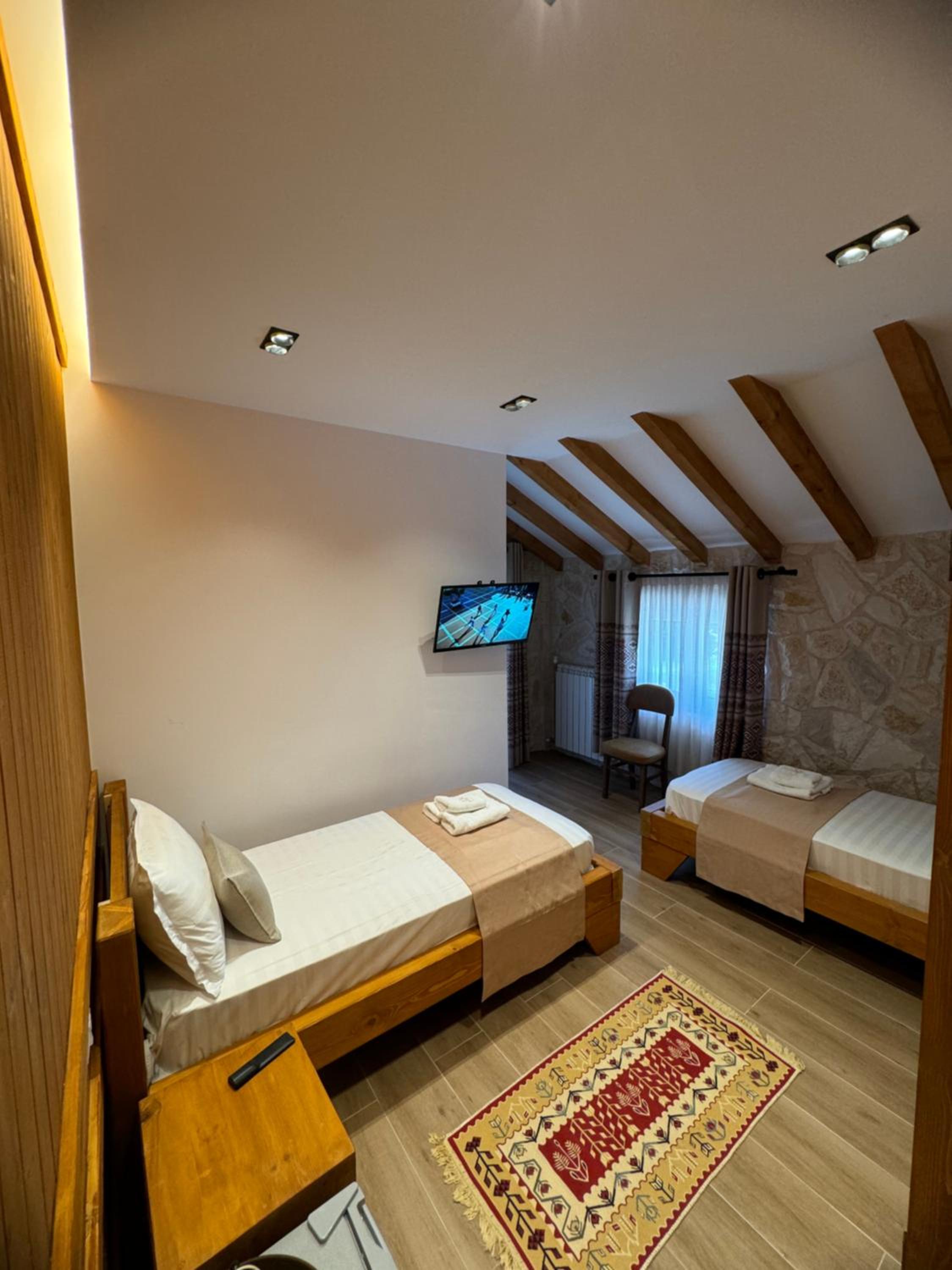 Small Double Room photo 2