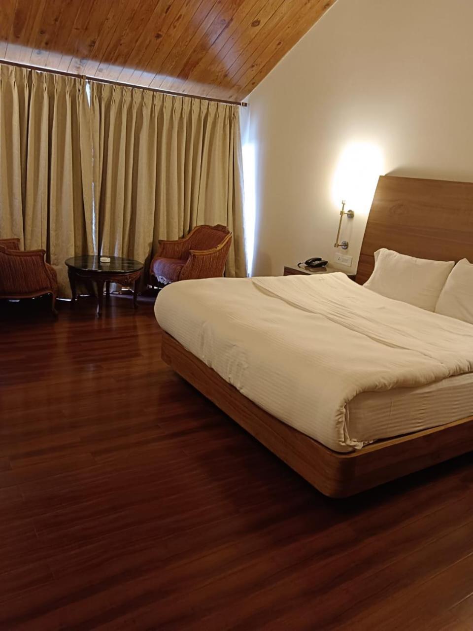 Deluxe Double Room photo 2