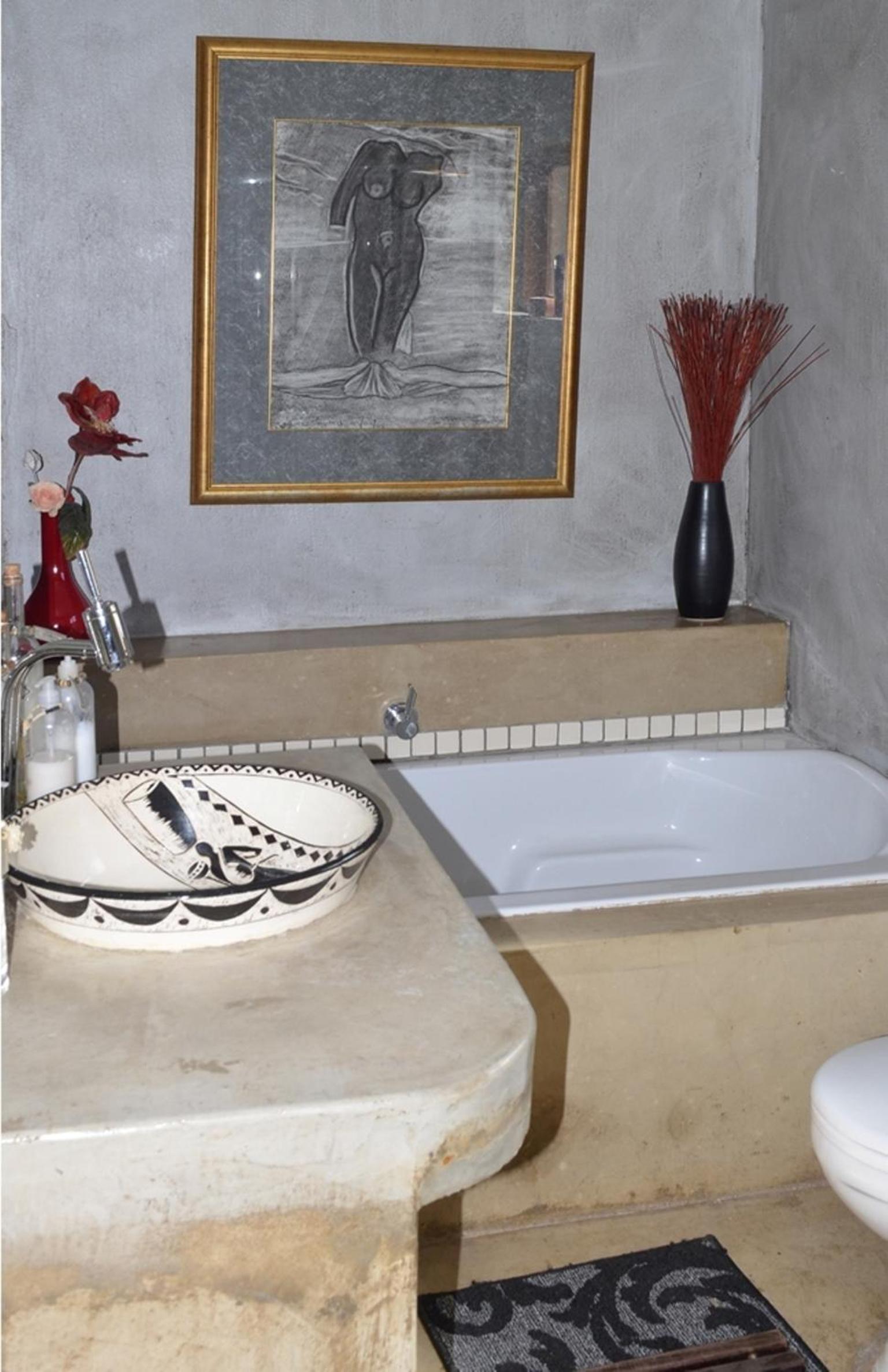 Deluxe King Suite - Photo 16