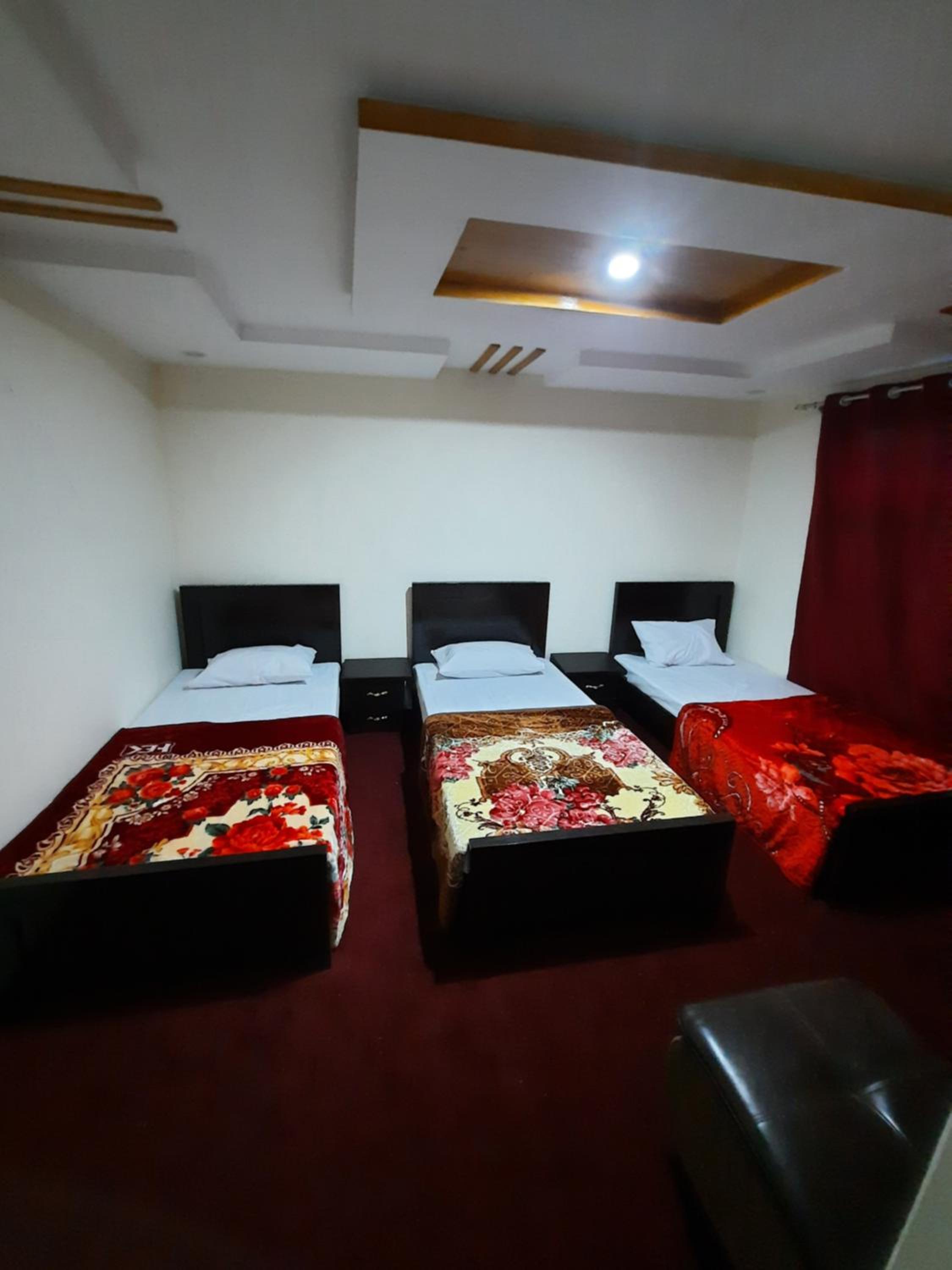 Deluxe Family Room photo 1