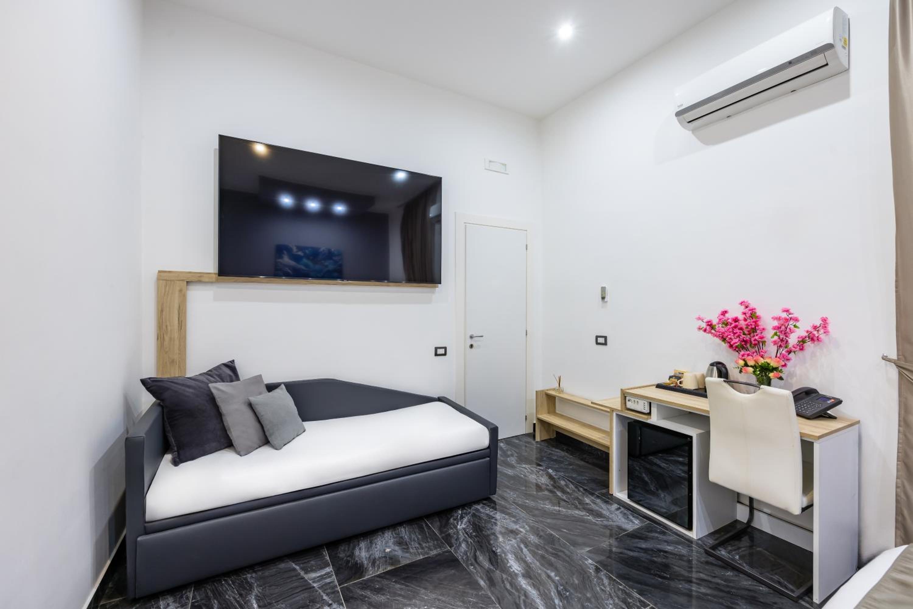 Comfort Quadruple Room