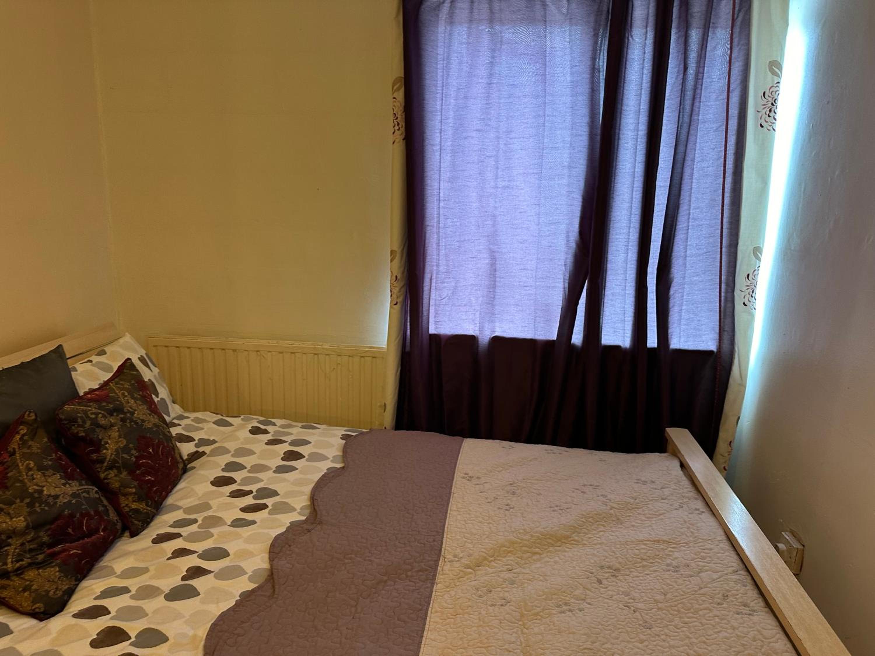Standard King Room photo 2