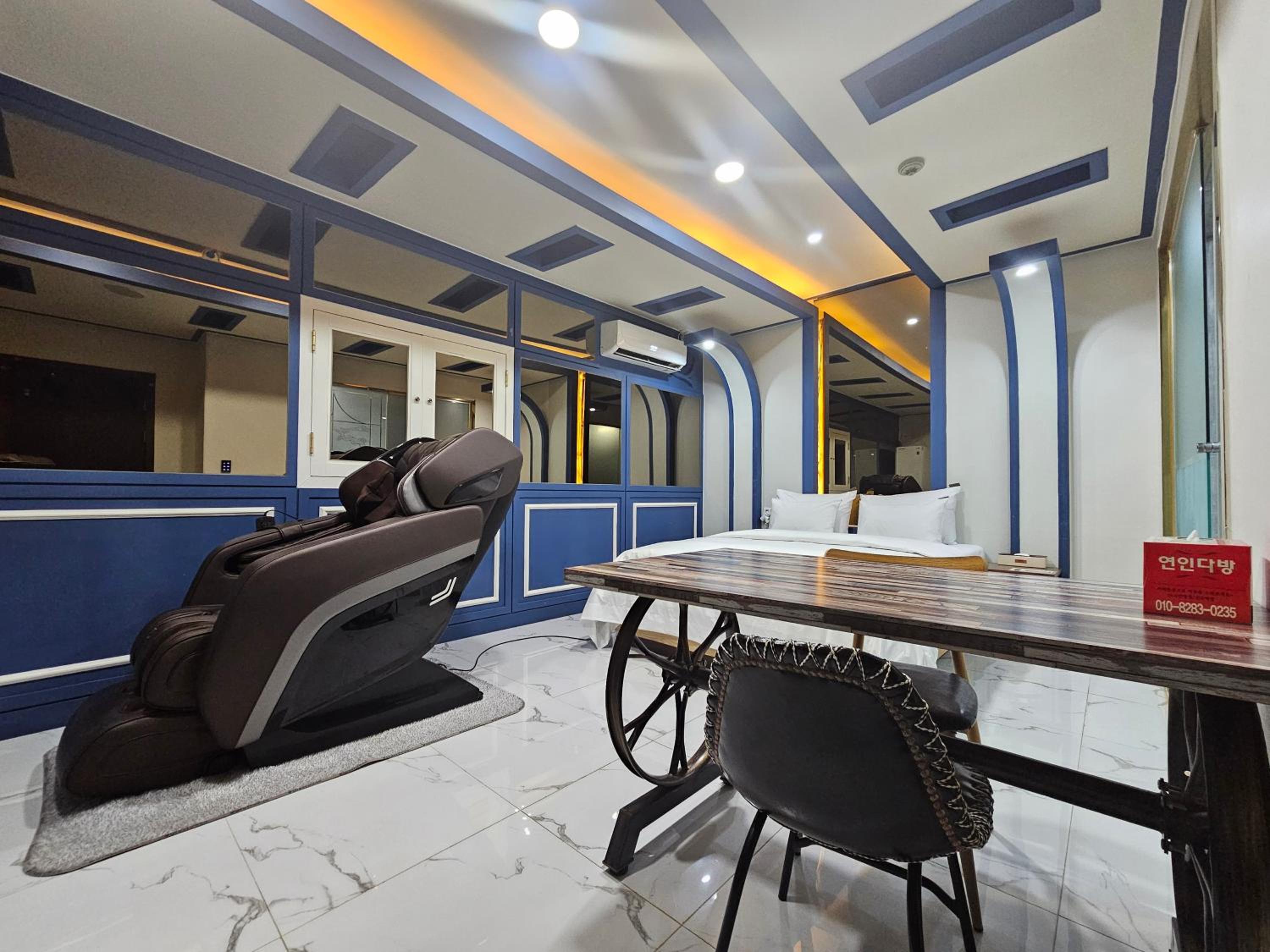 King Room - Photo 16