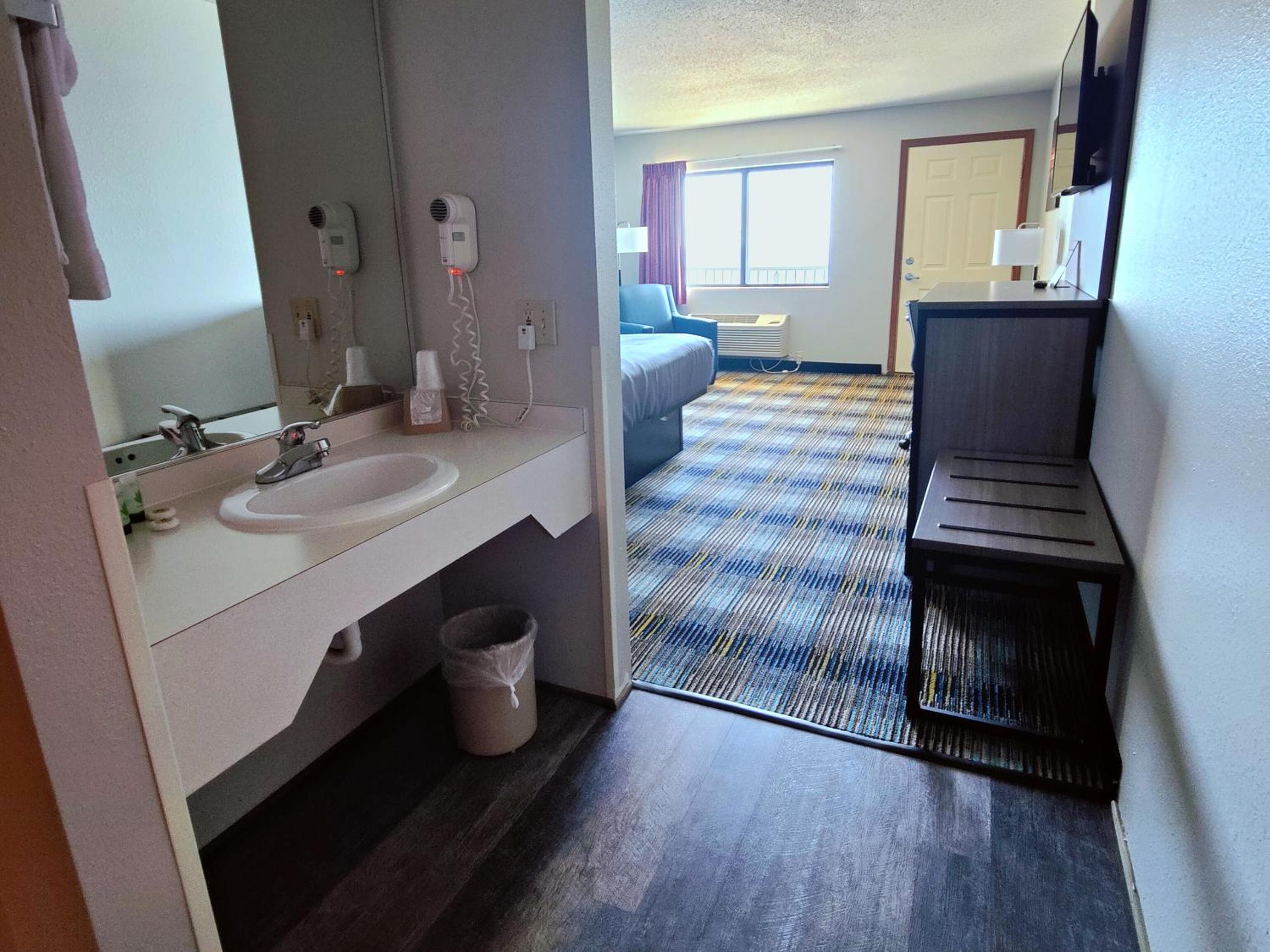 AmericInn by Wyndham Saint Ignace Lakefront