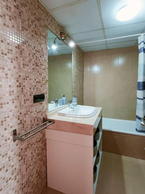 Two-Bedroom Apartment with Terrace and Sea View photo 3