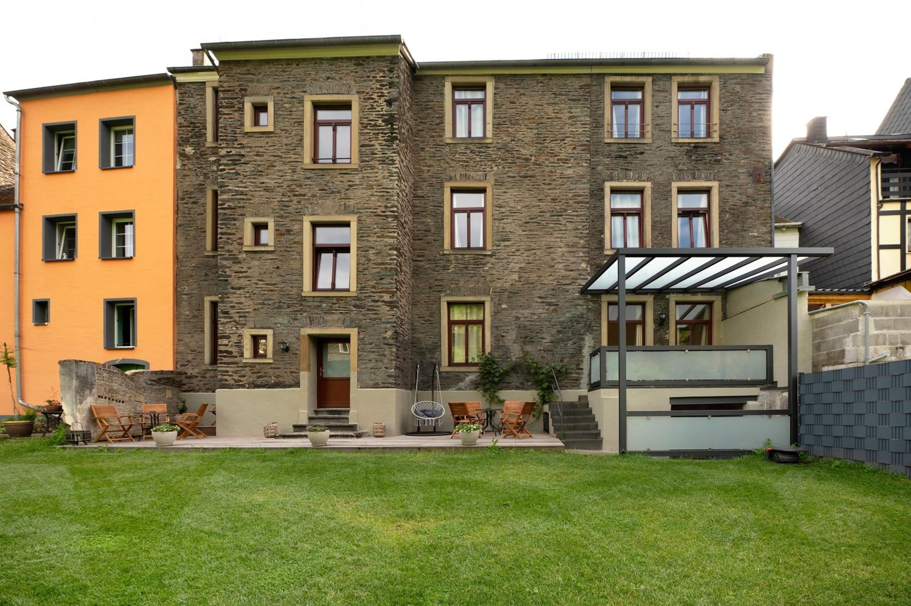 Apartment with Terrace photo 3