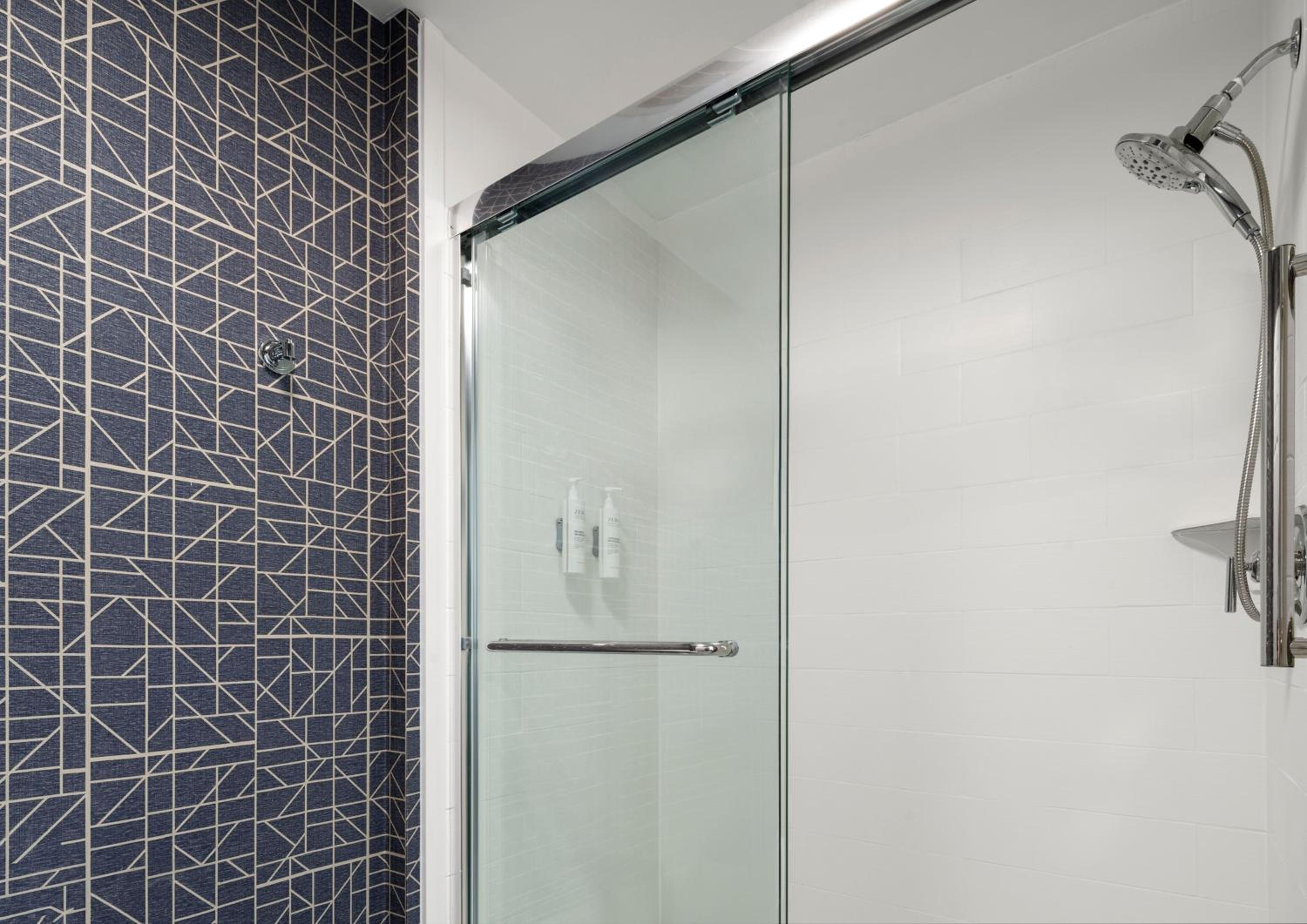 King Studio Suite - Non-Smoking - Photo 9