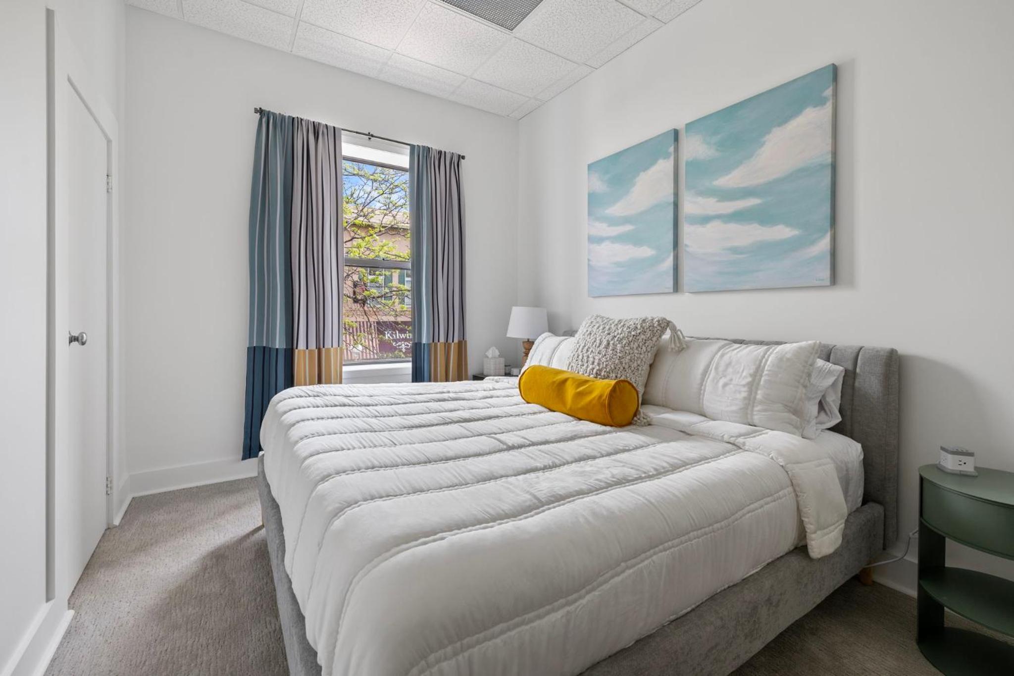 Two-Bedroom Apartment with City View photo 1