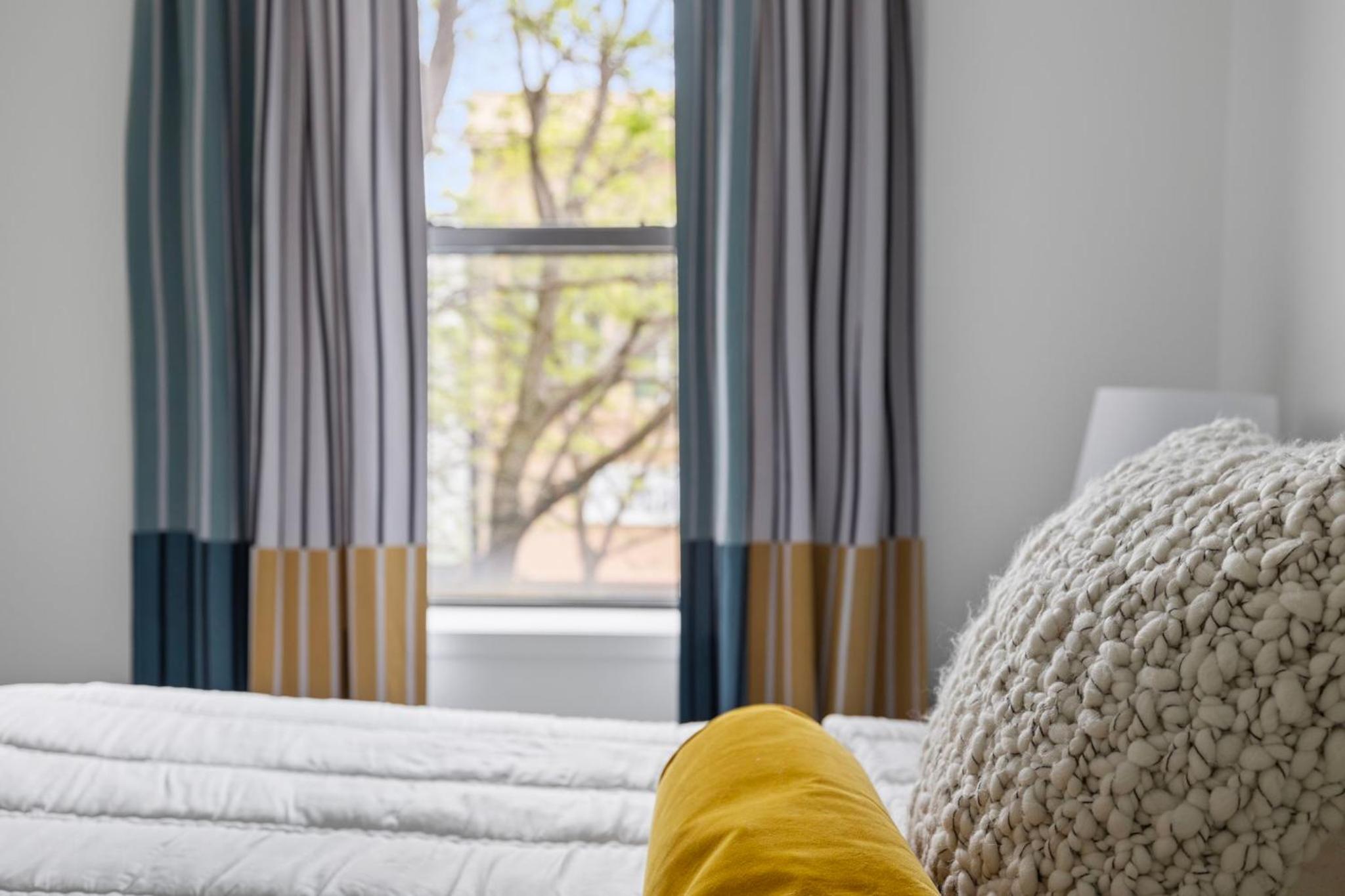 Two-Bedroom Apartment with City View photo 2