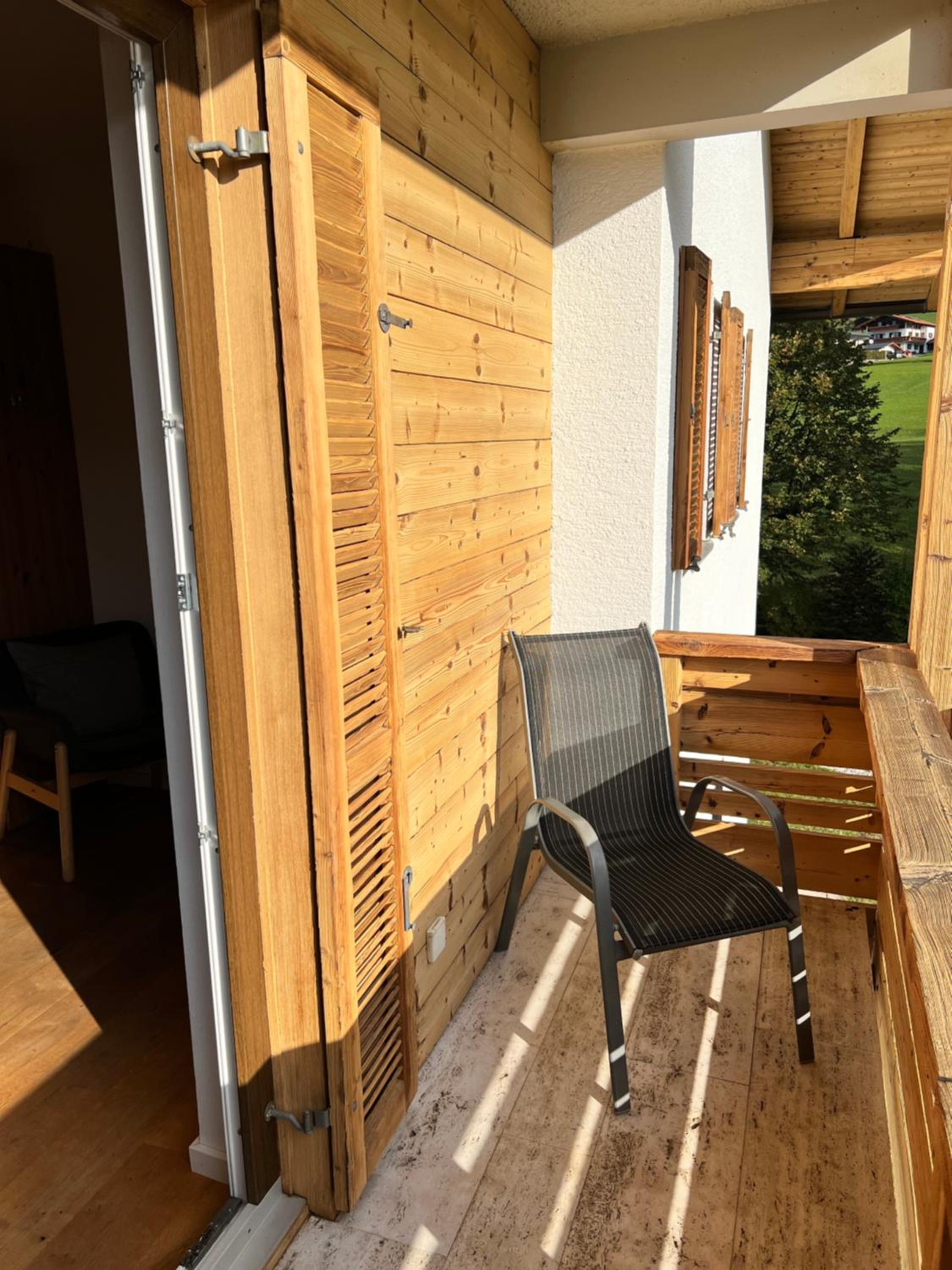 Single Room with Bathroom photo 2