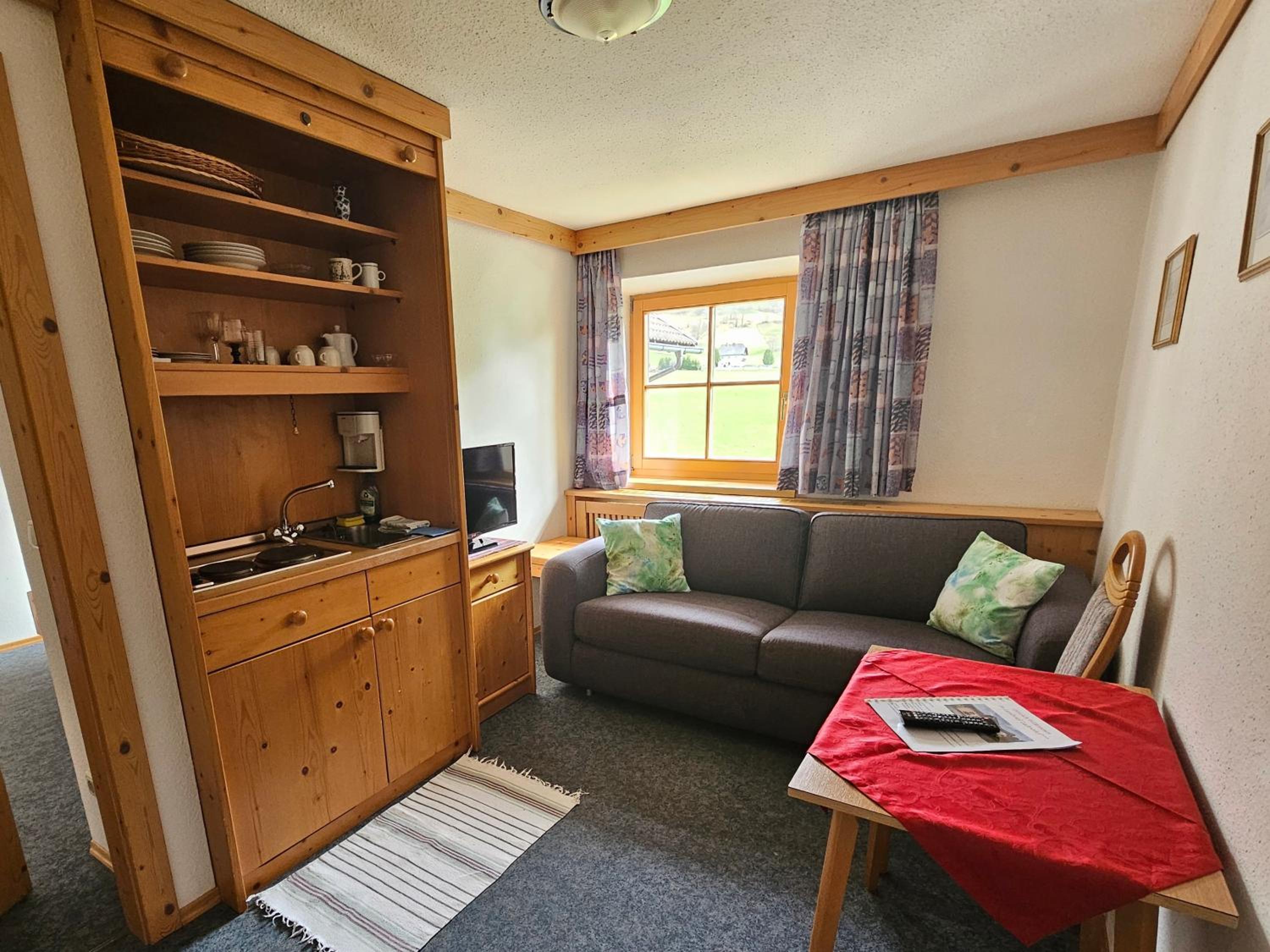 Family Room with Garden View