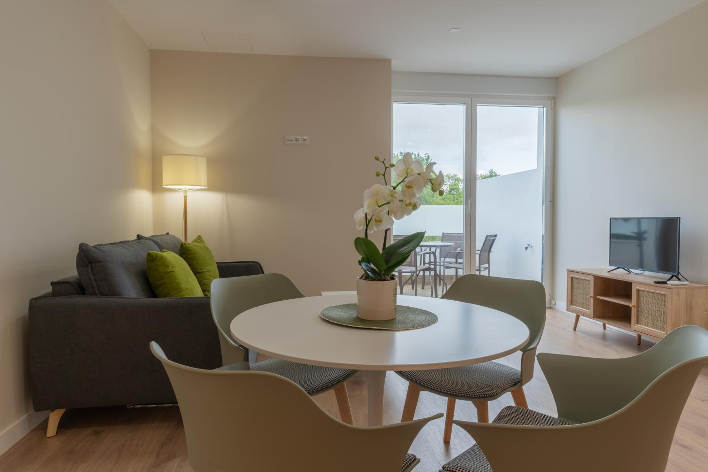 Estudio con terraza