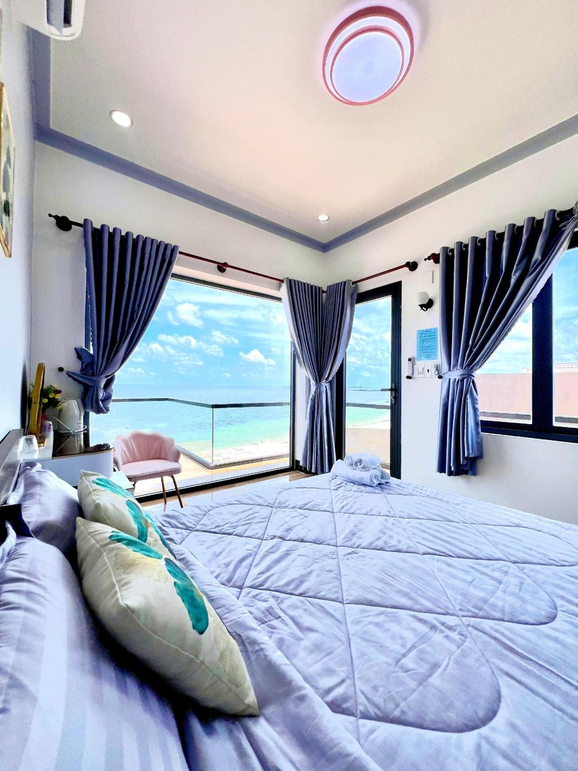 Double Room With Balcony And Sea View photo 1