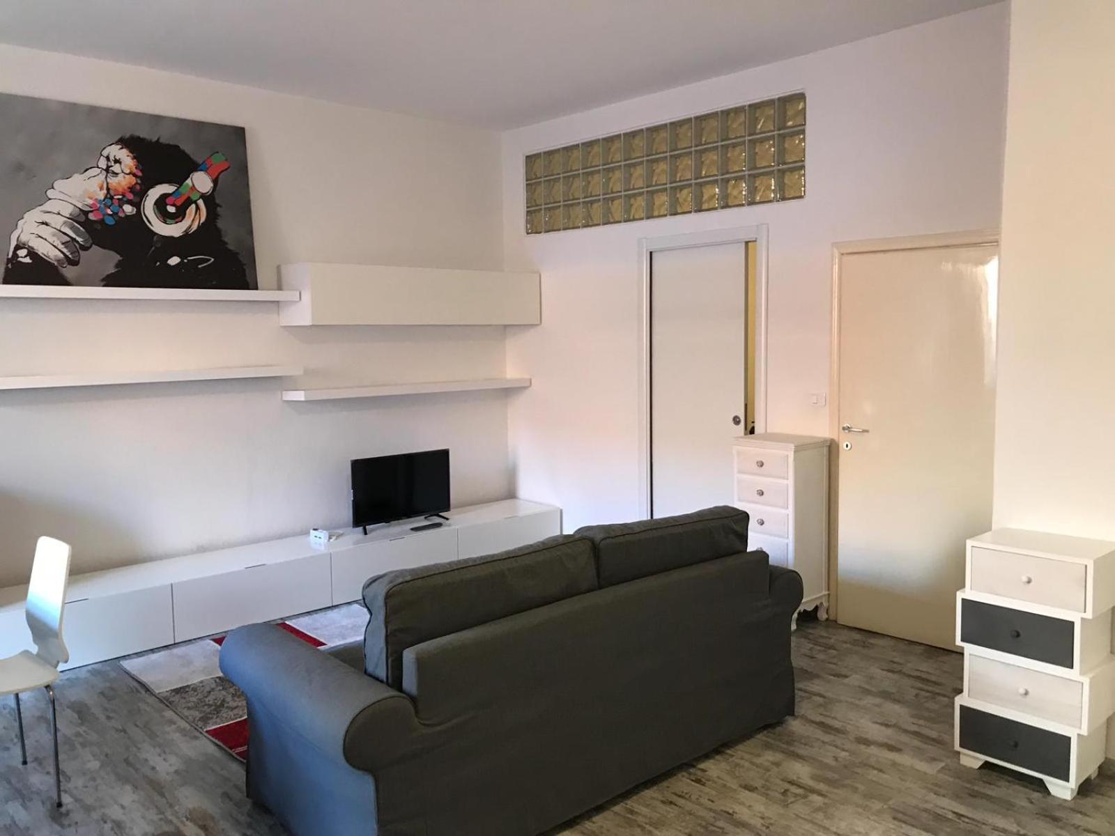 One-Bedroom Standard Apartment photo 2