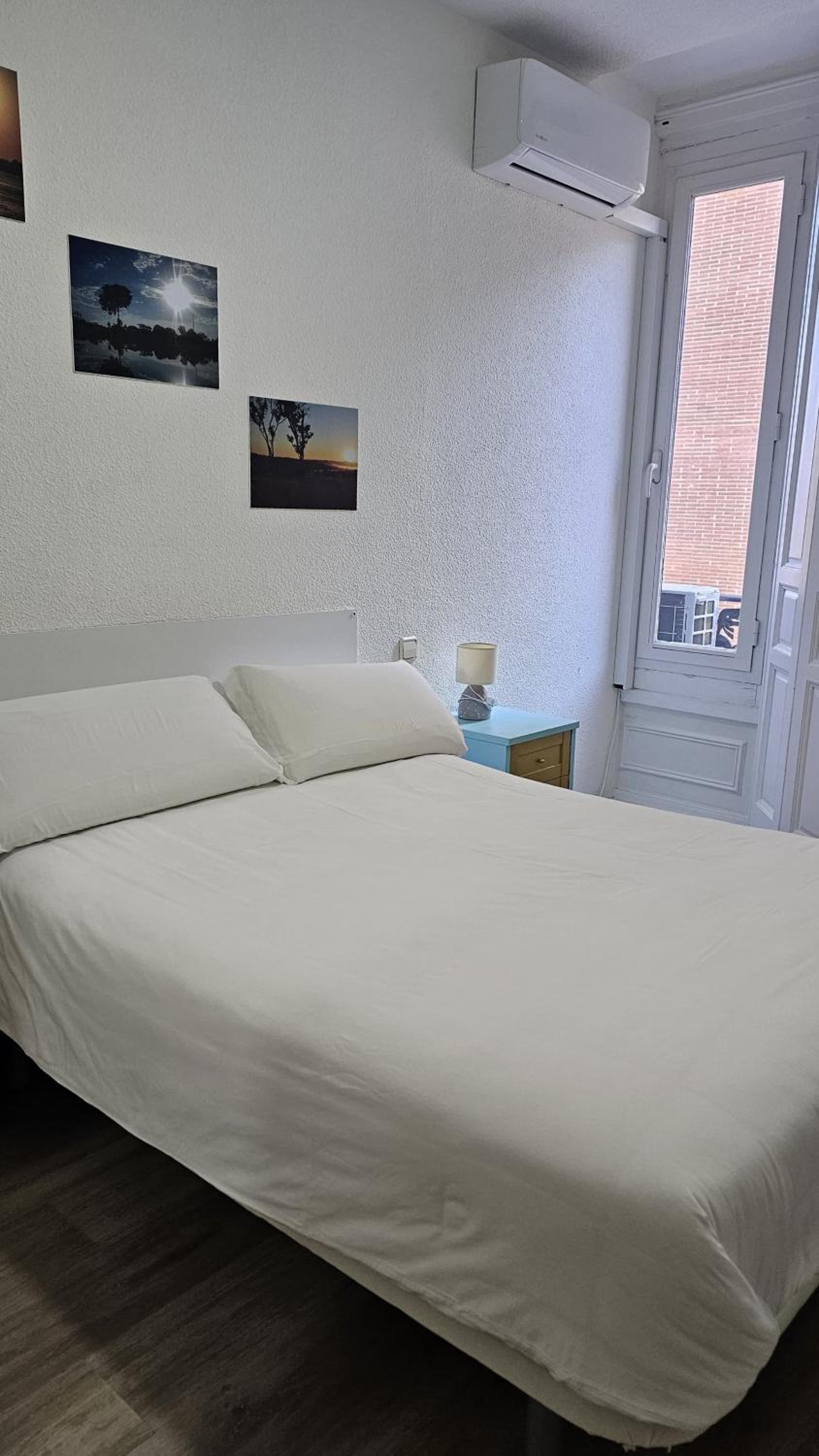 Double Room - Photo 6