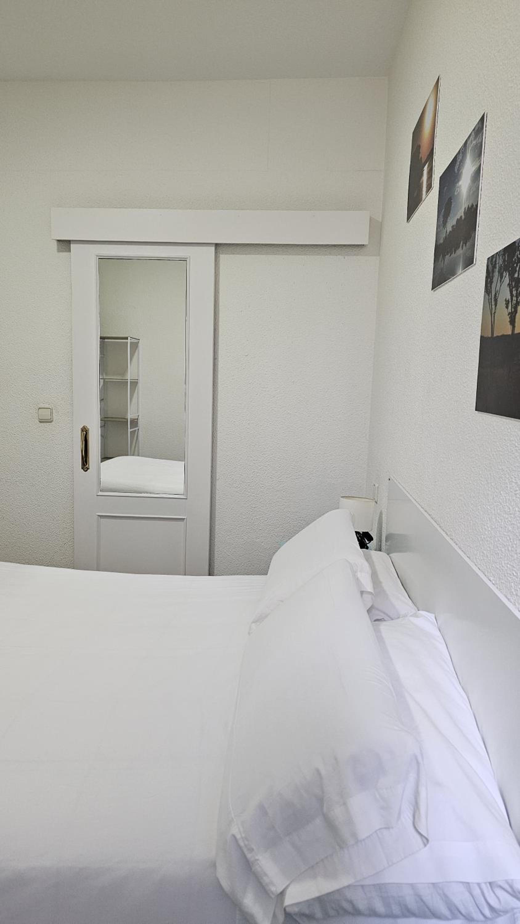 Double Room - Photo 4