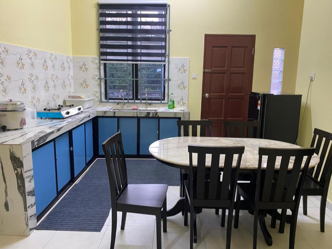 Three-Bedroom House photo 1