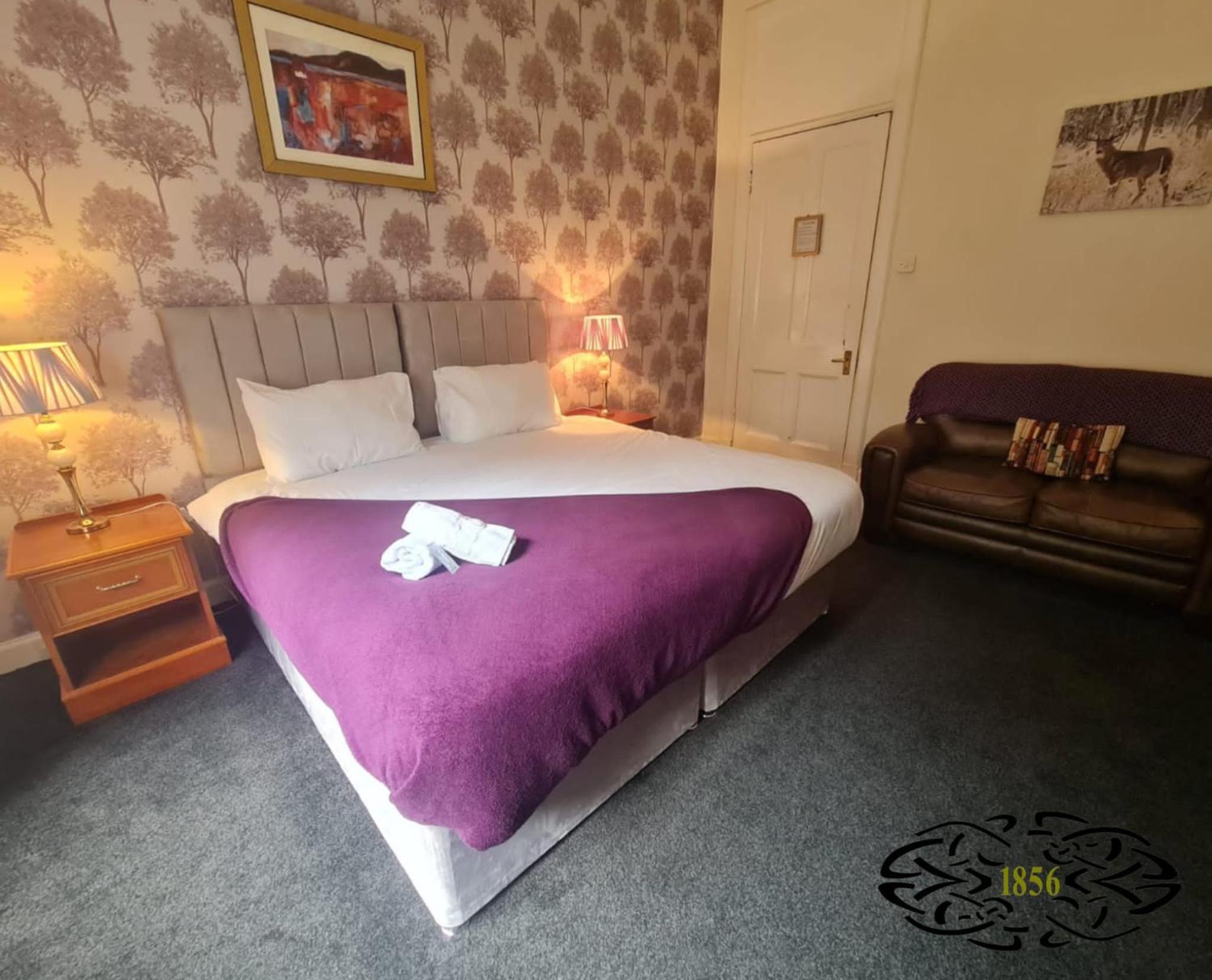 Budget Double Room - Photo 5