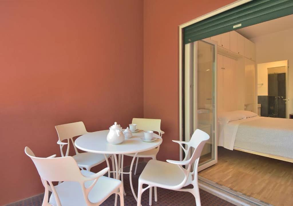 One-Bedroom Apartment - Photo 17
