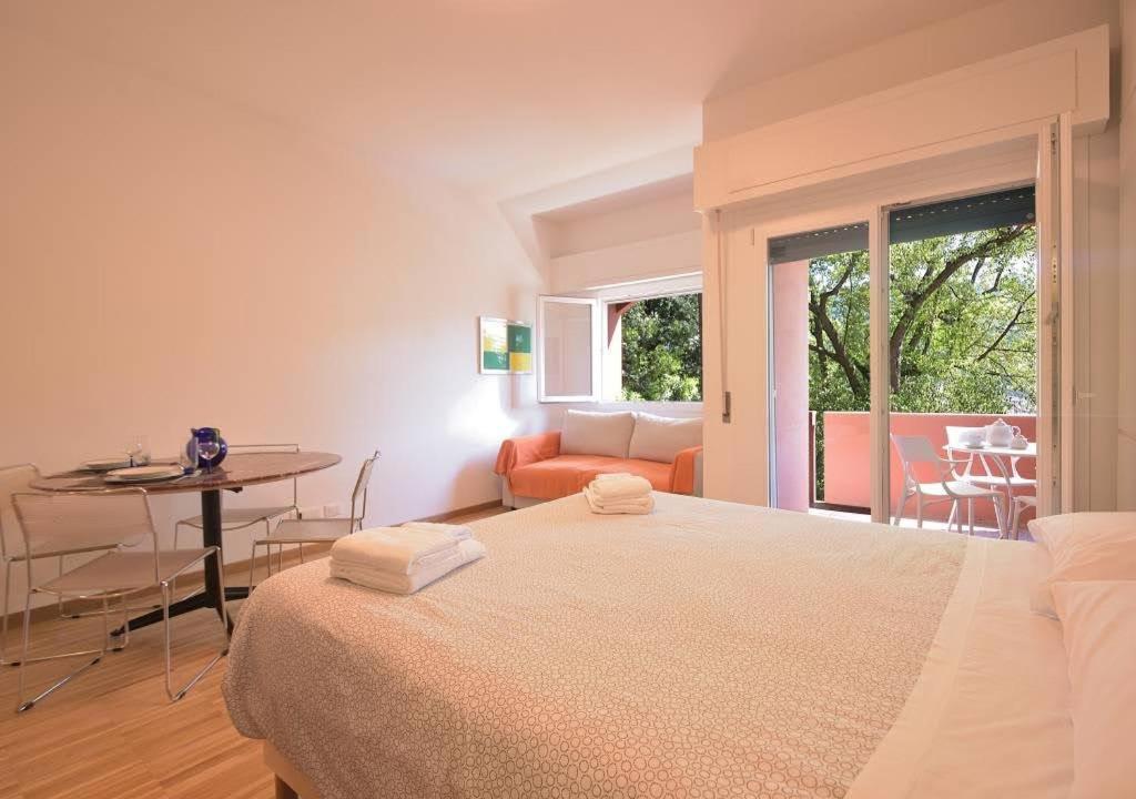 One-Bedroom Apartment - Photo 4