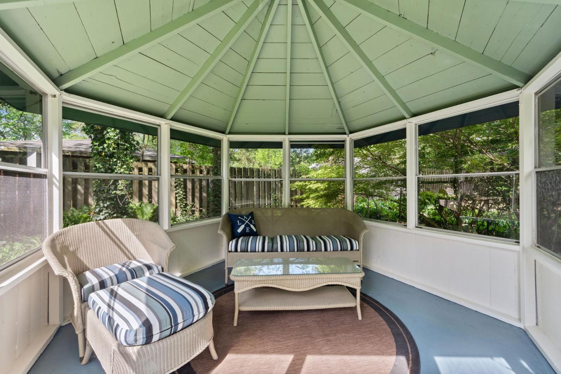 Three-Bedroom Vacation Home photo 2