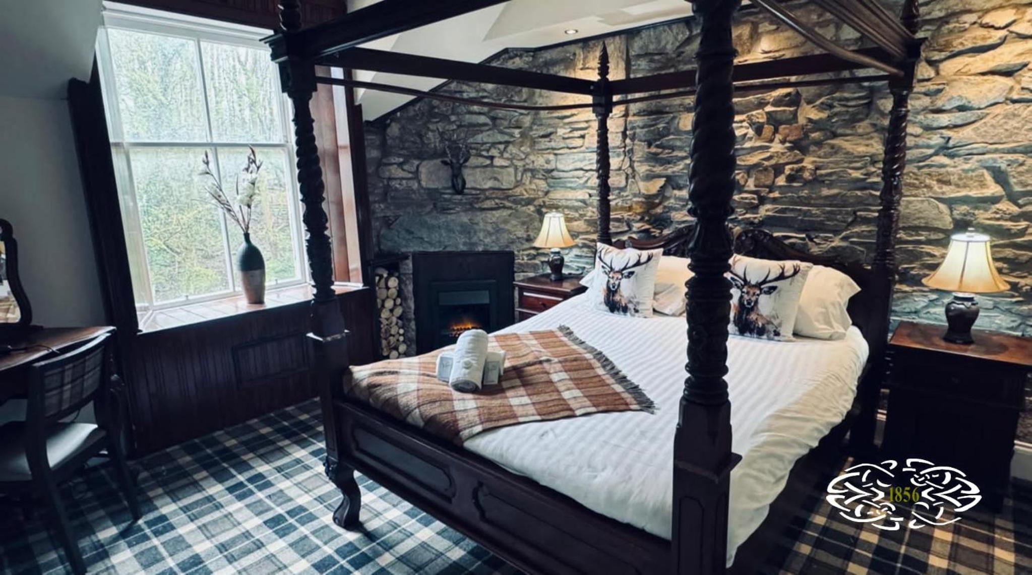 Double Room - Photo 7