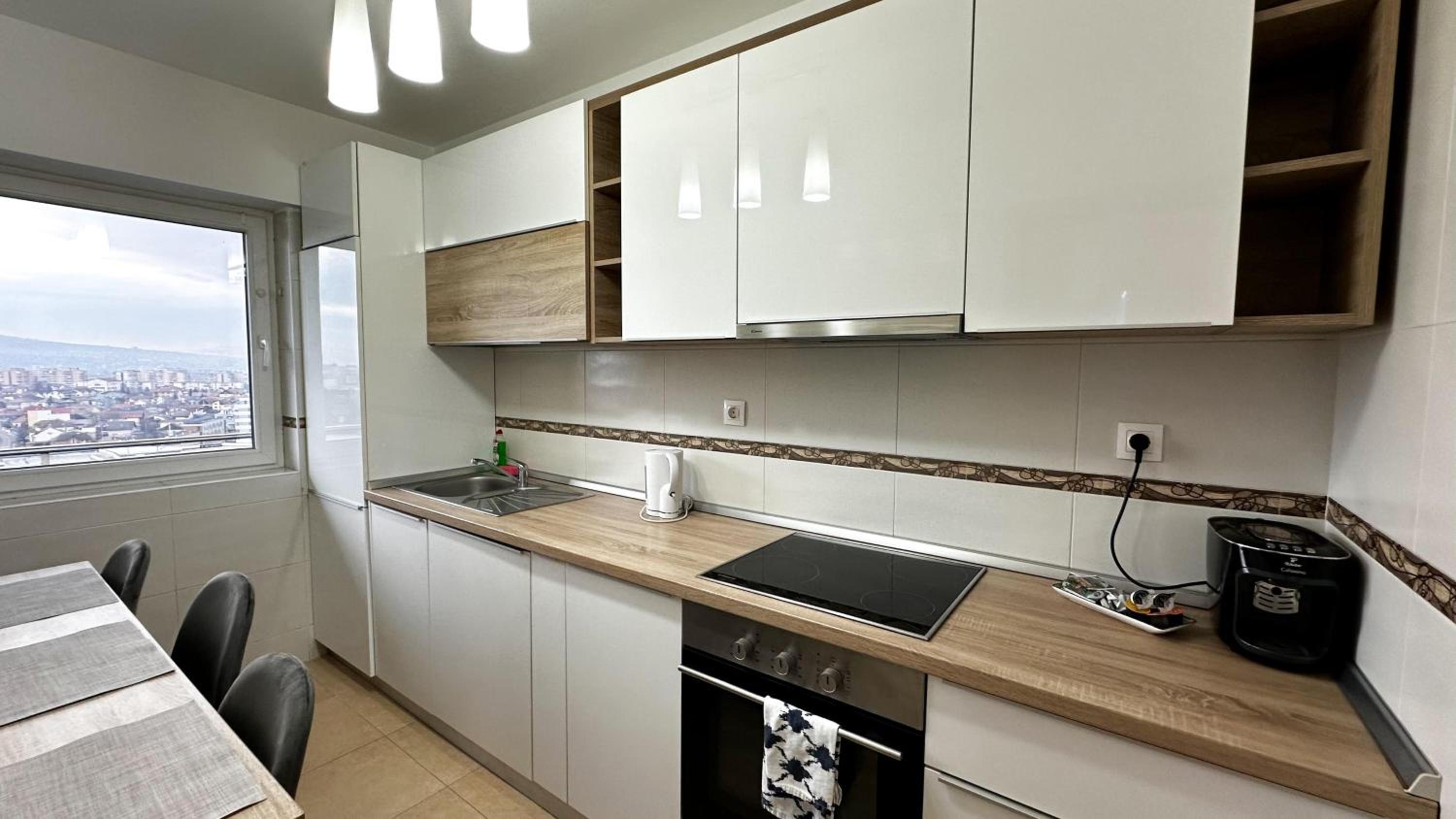 One-Bedroom Apartment with Terrace - Photo 10