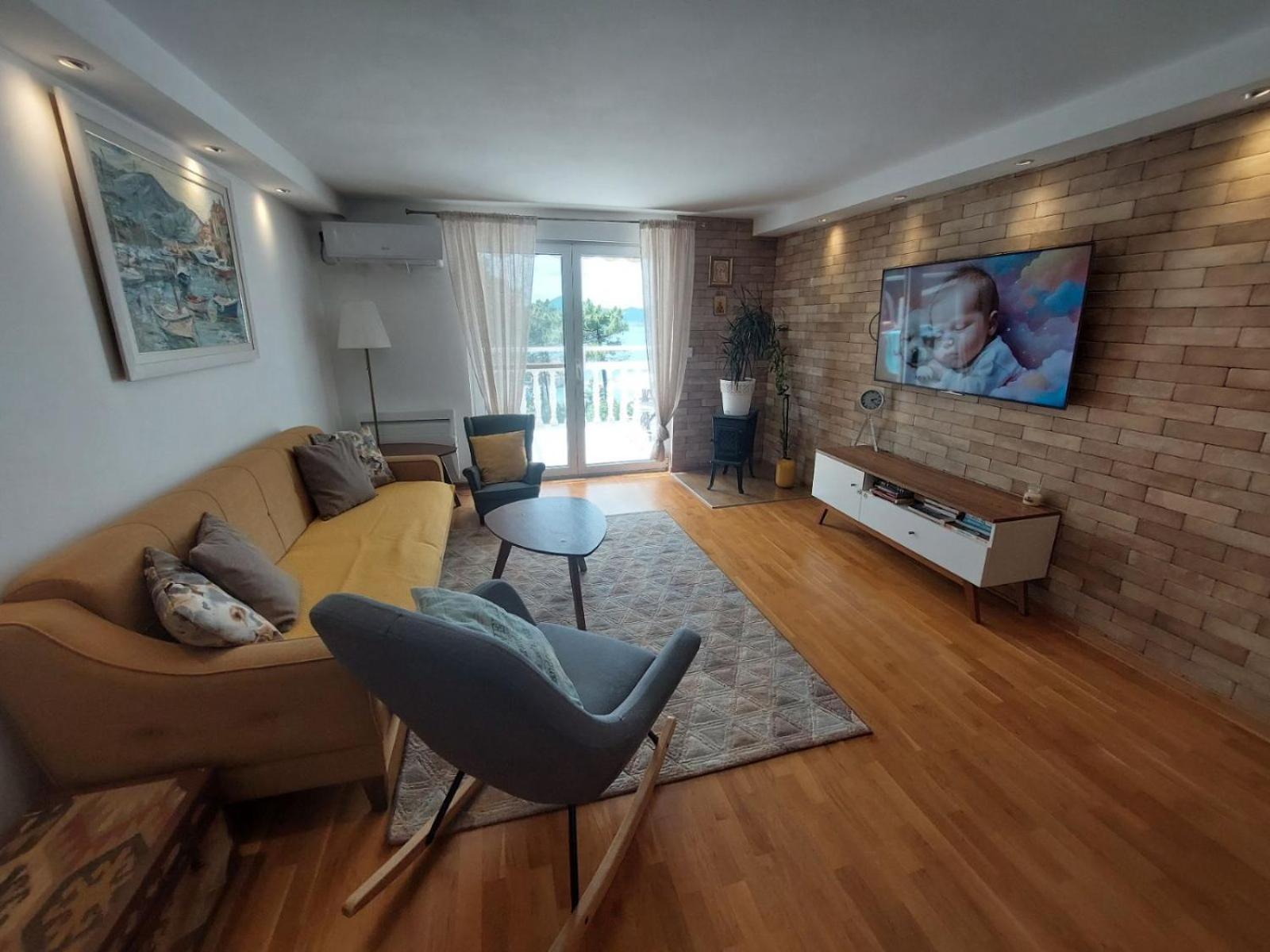 Deluxe Family Suite