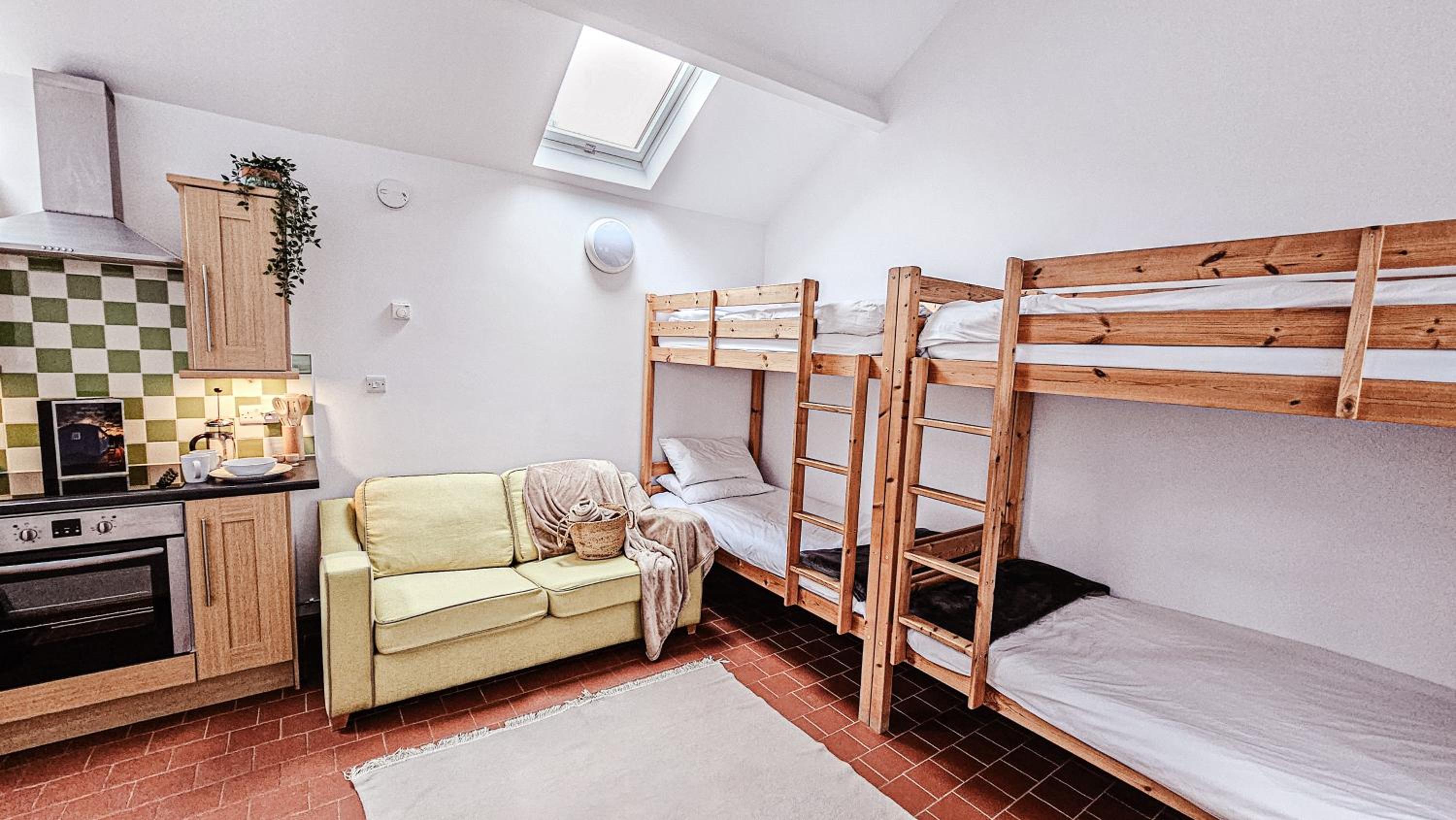 Quadruple Room with Bathroom photo 1
