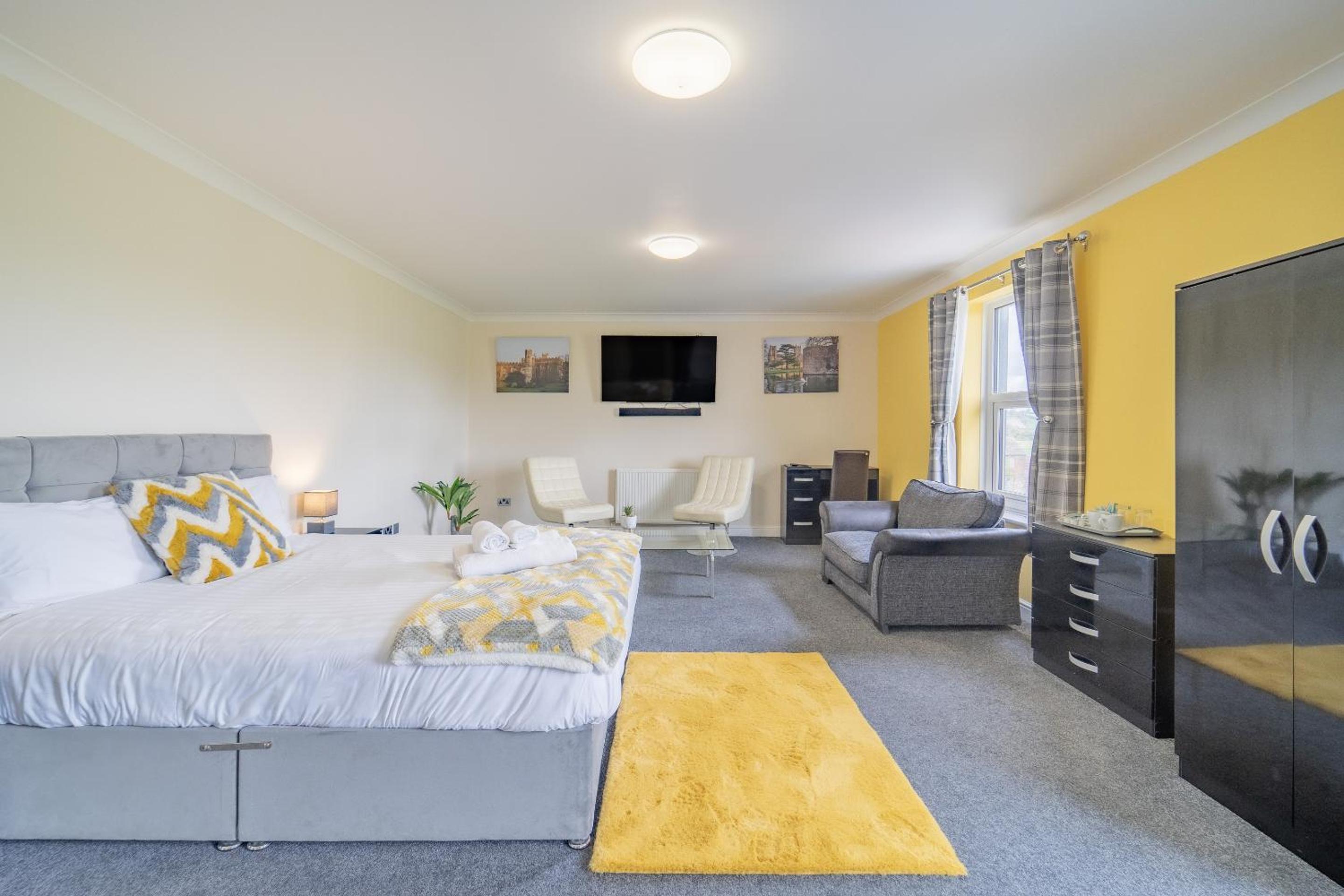 One-Bedroom Suite photo 2