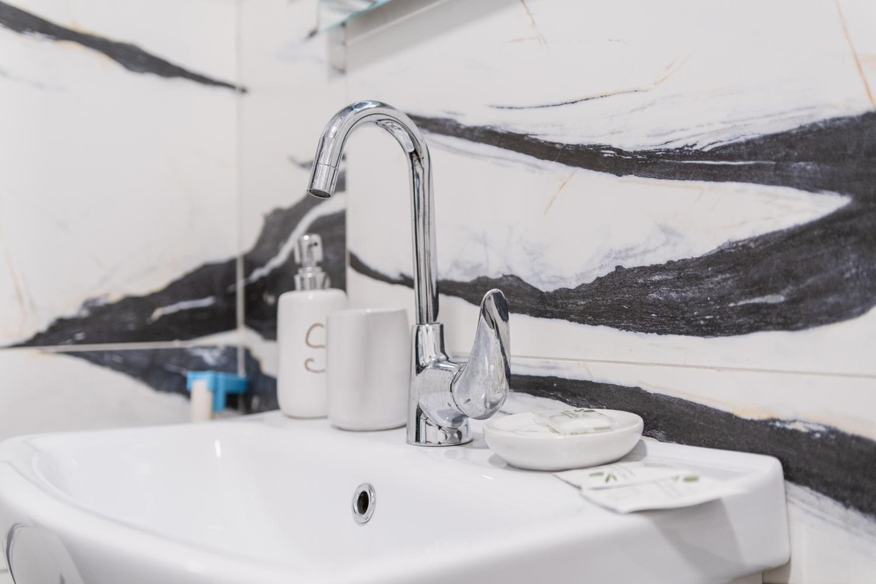 Studio Apartment photo 2