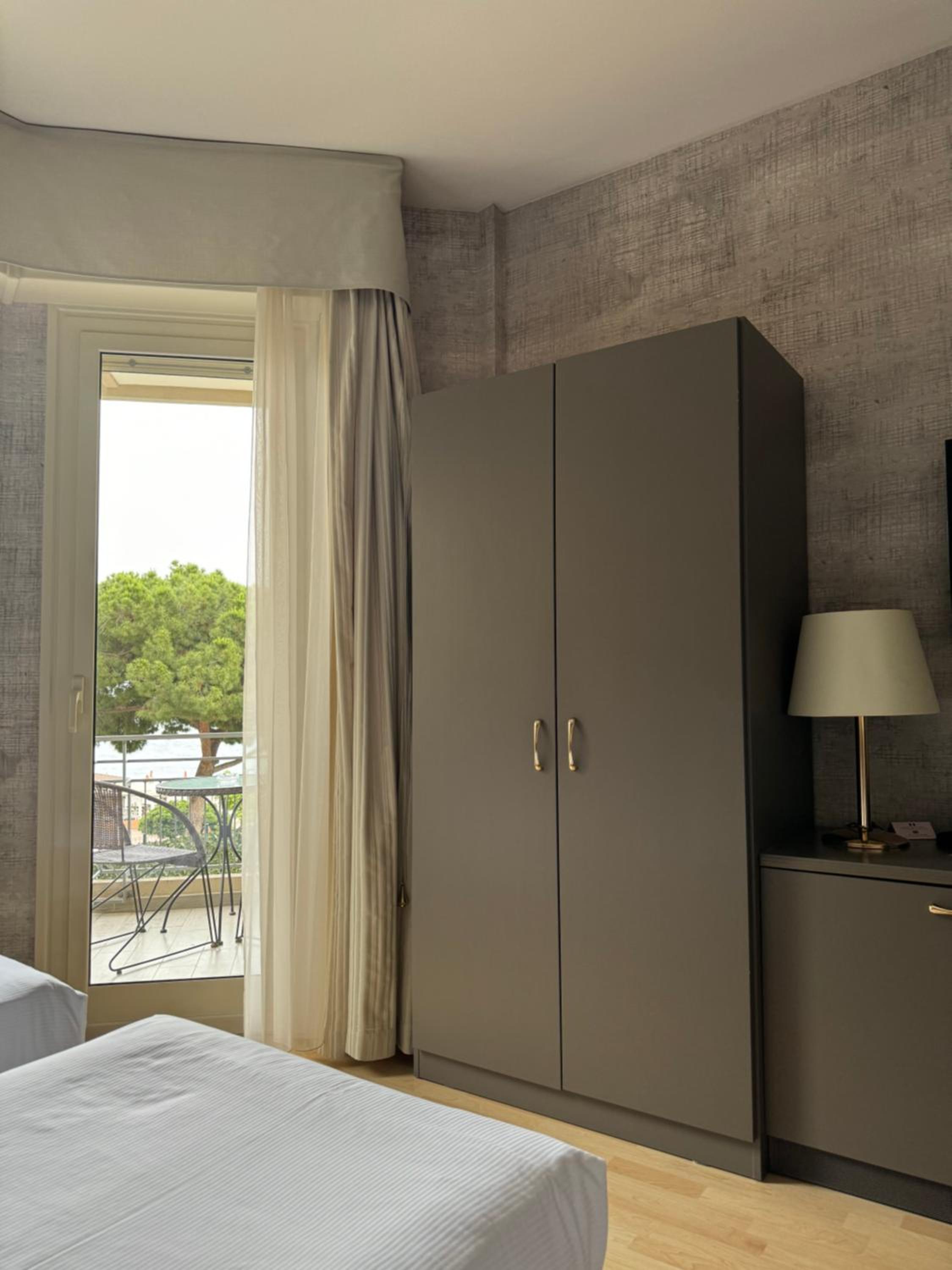Standard Twin Room with Sea View