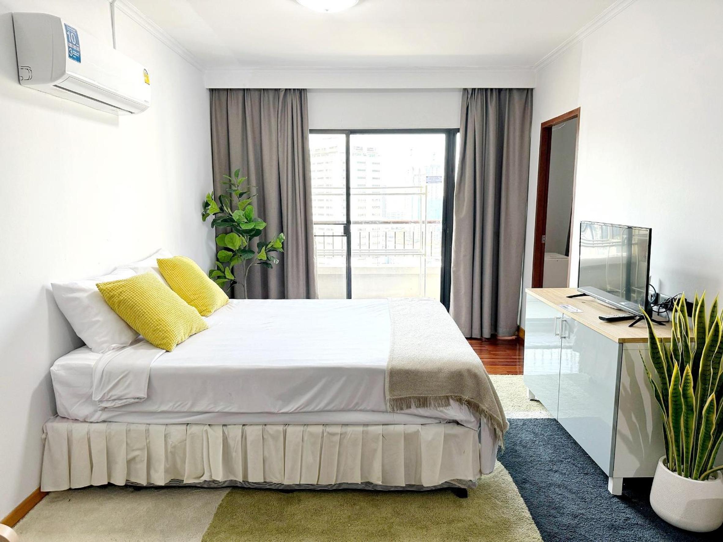 Two-Bedroom Apartment photo 2