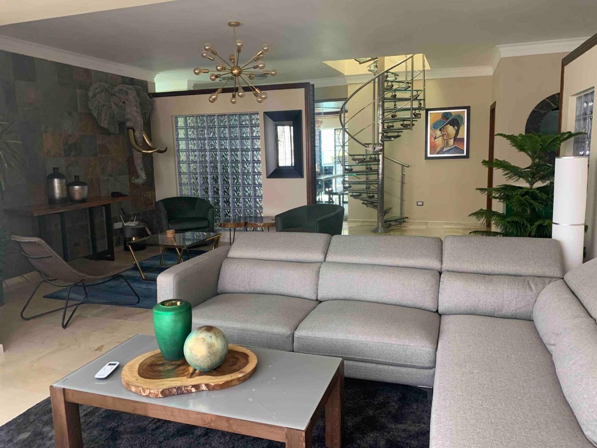 Apartment photo 1