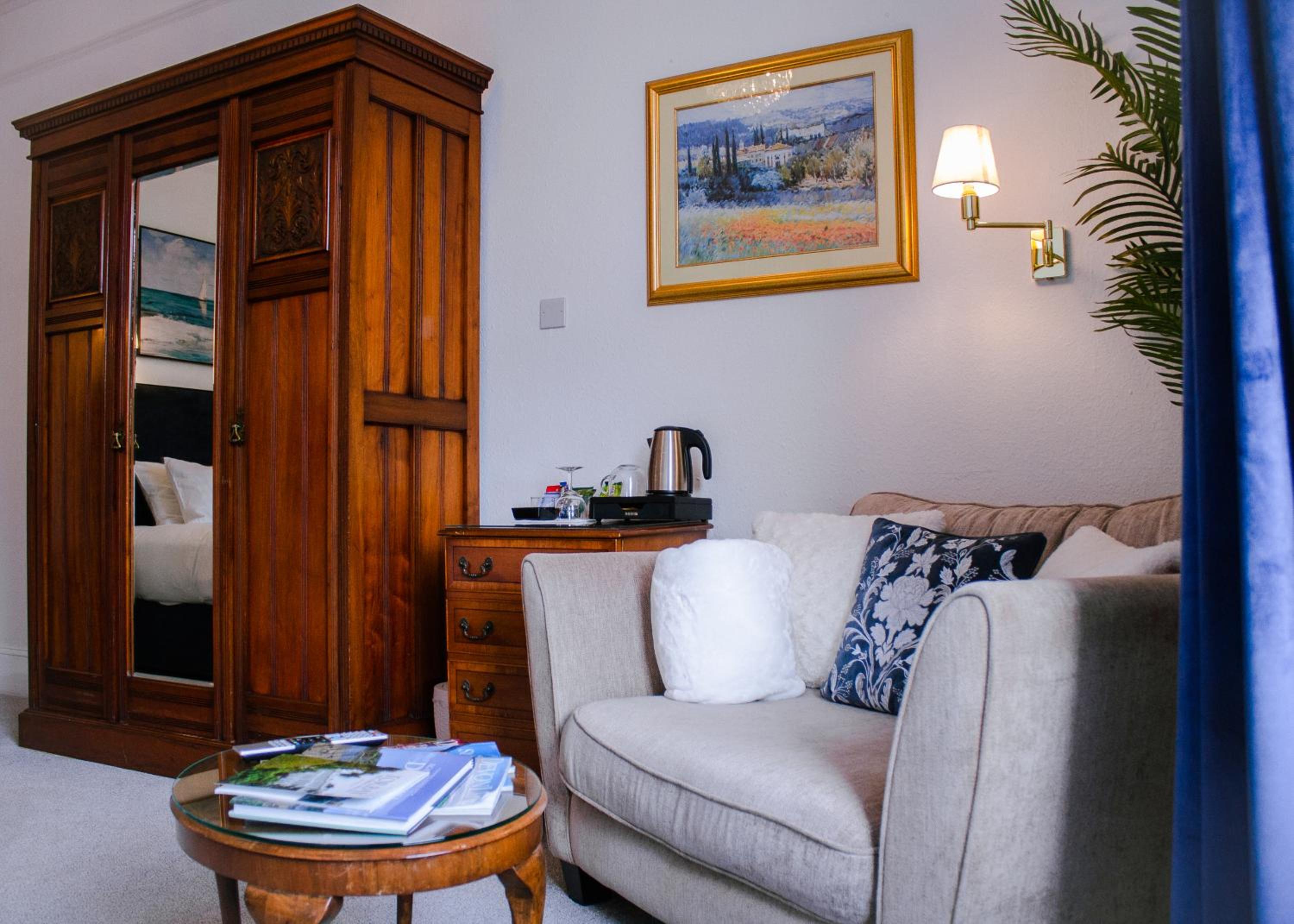 Deluxe Double Room - Photo 10