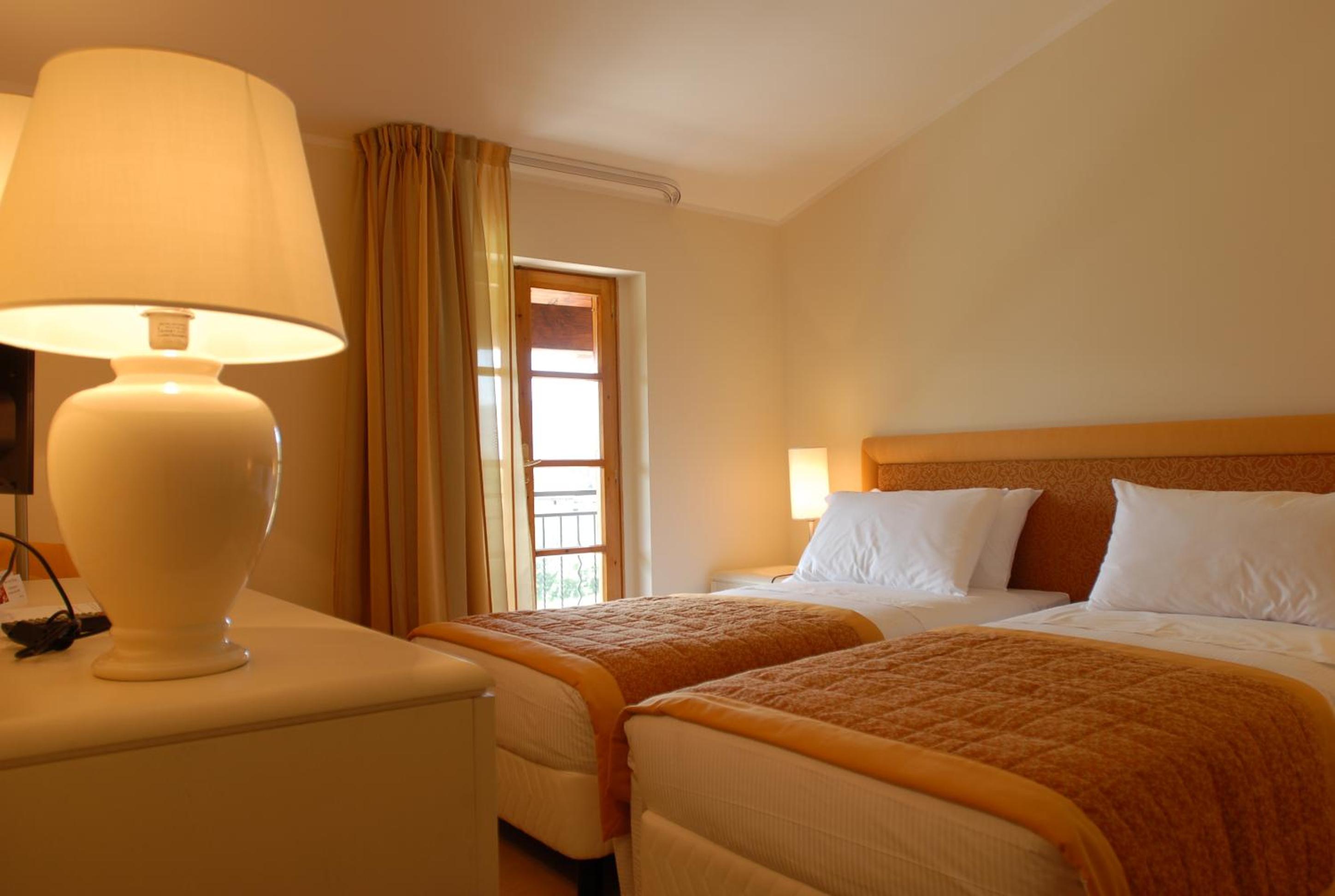 Superior Double Room - Photo 4