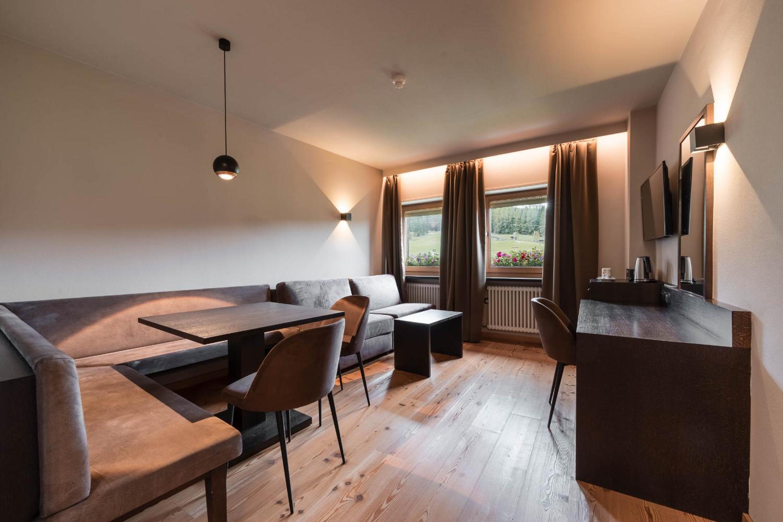 Deluxe Suite - Photo 1