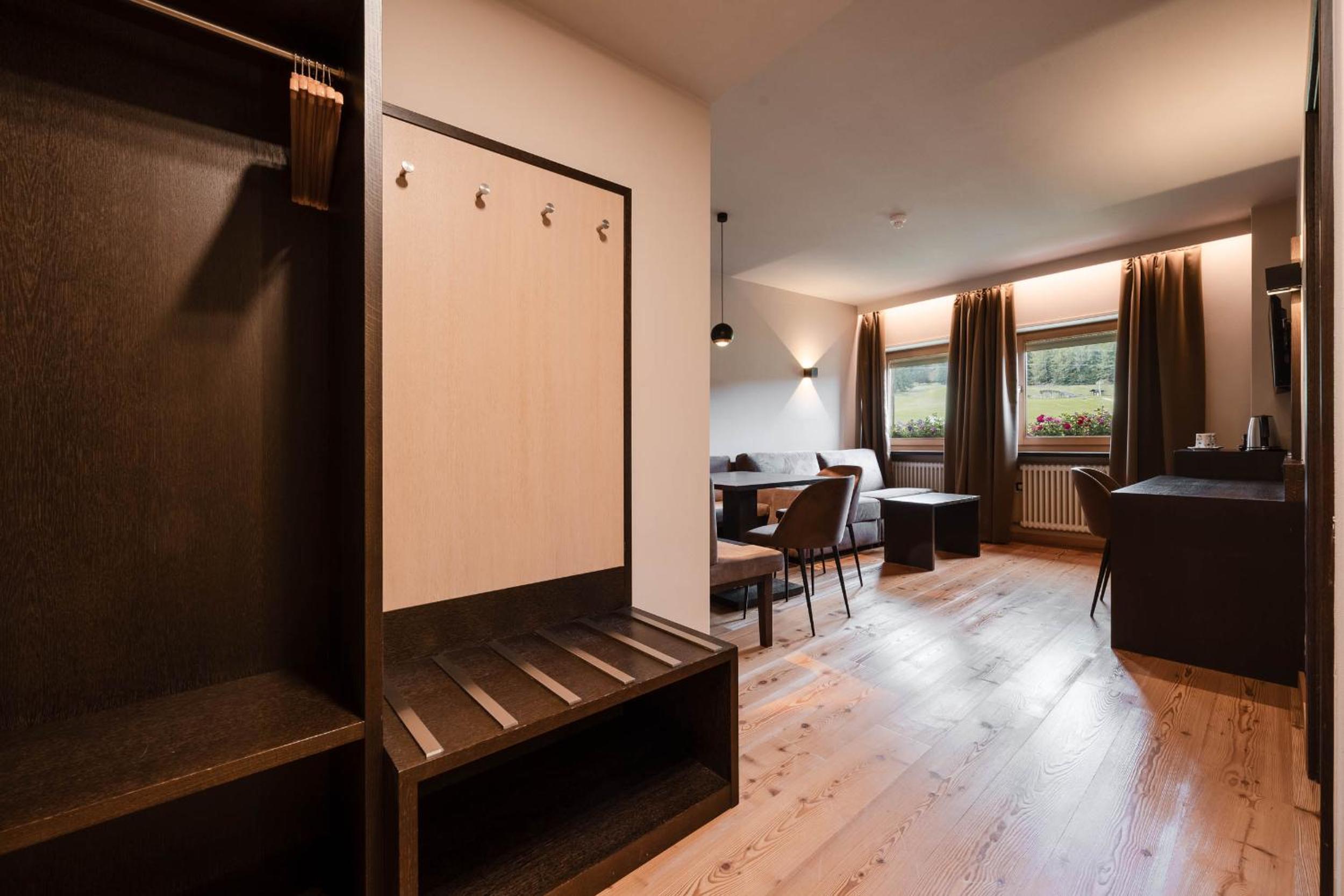 Deluxe Suite - Photo 2