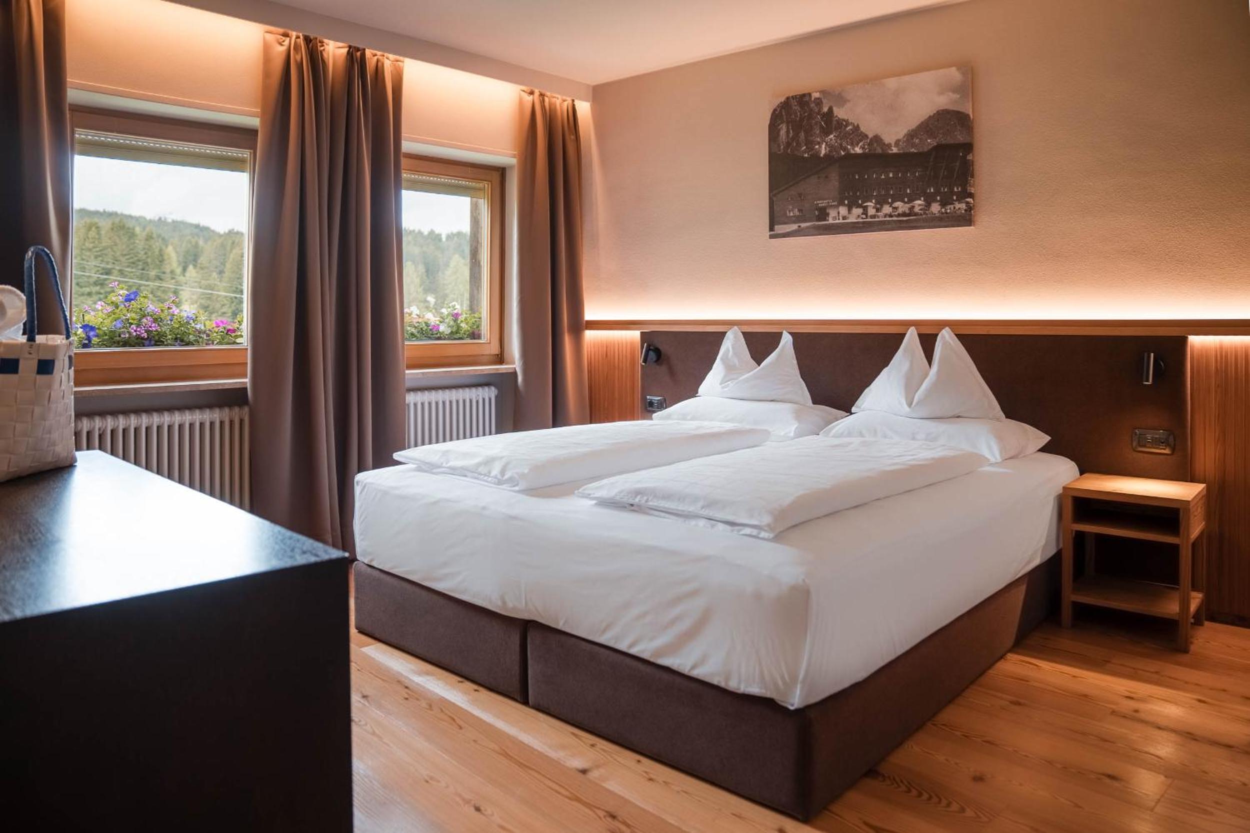 Deluxe Suite - Photo 5